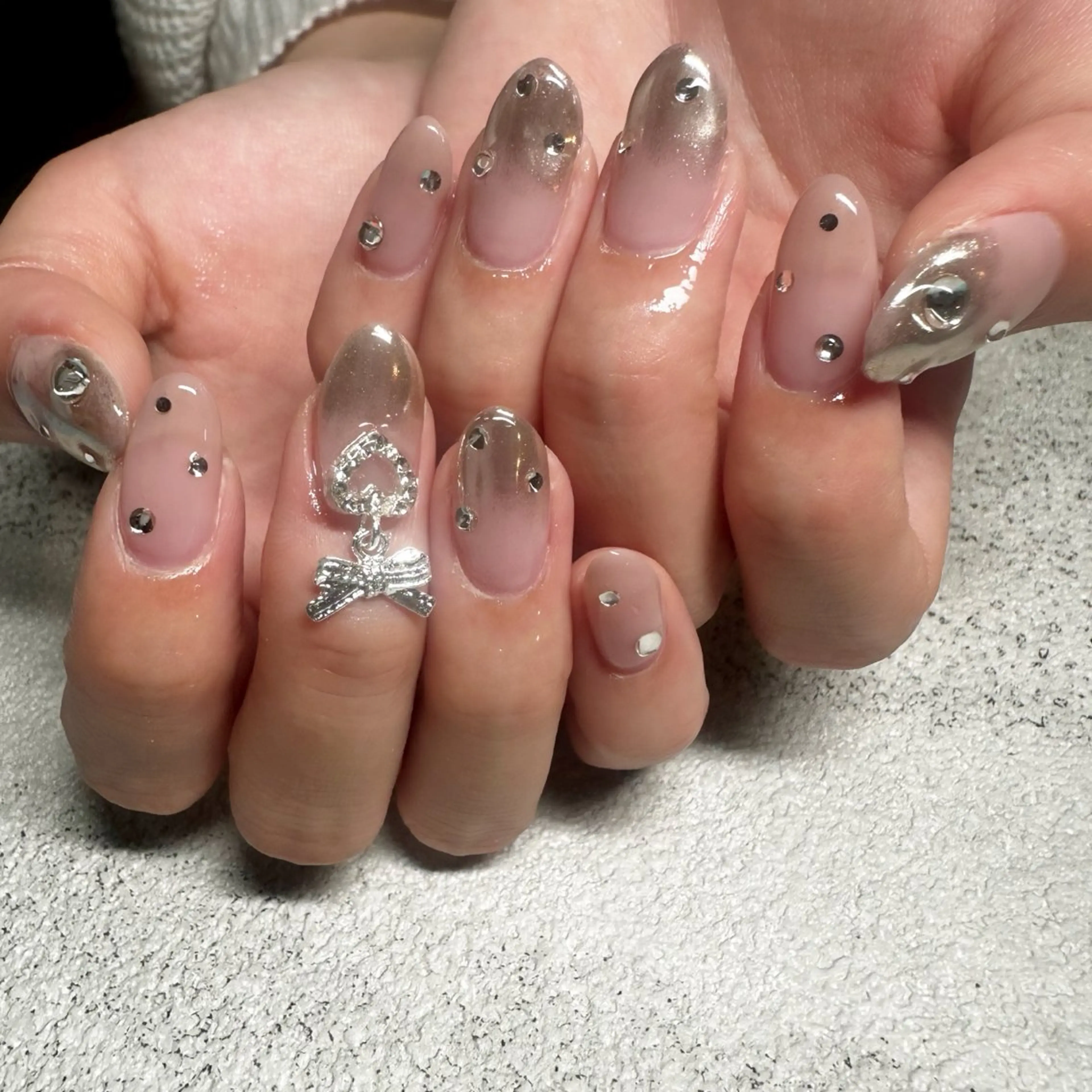 ネイル ジェルネイル ハンドネイル ilo所属・舟橋 恭子のネイルデザイン