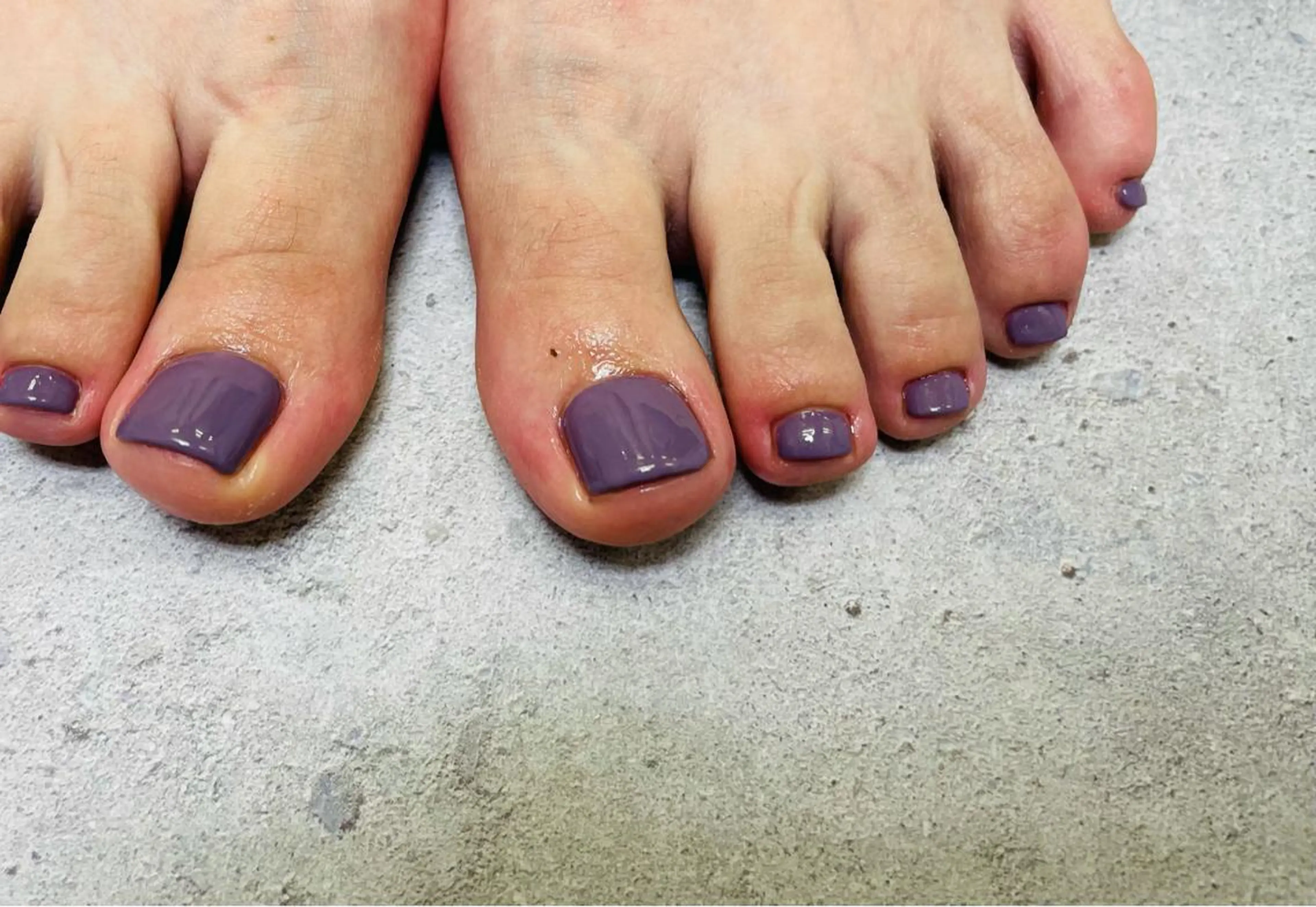 フットネイル・ワンカラー【オフ有無どちらでも可　※予約時にお知らせください🎵】の写真