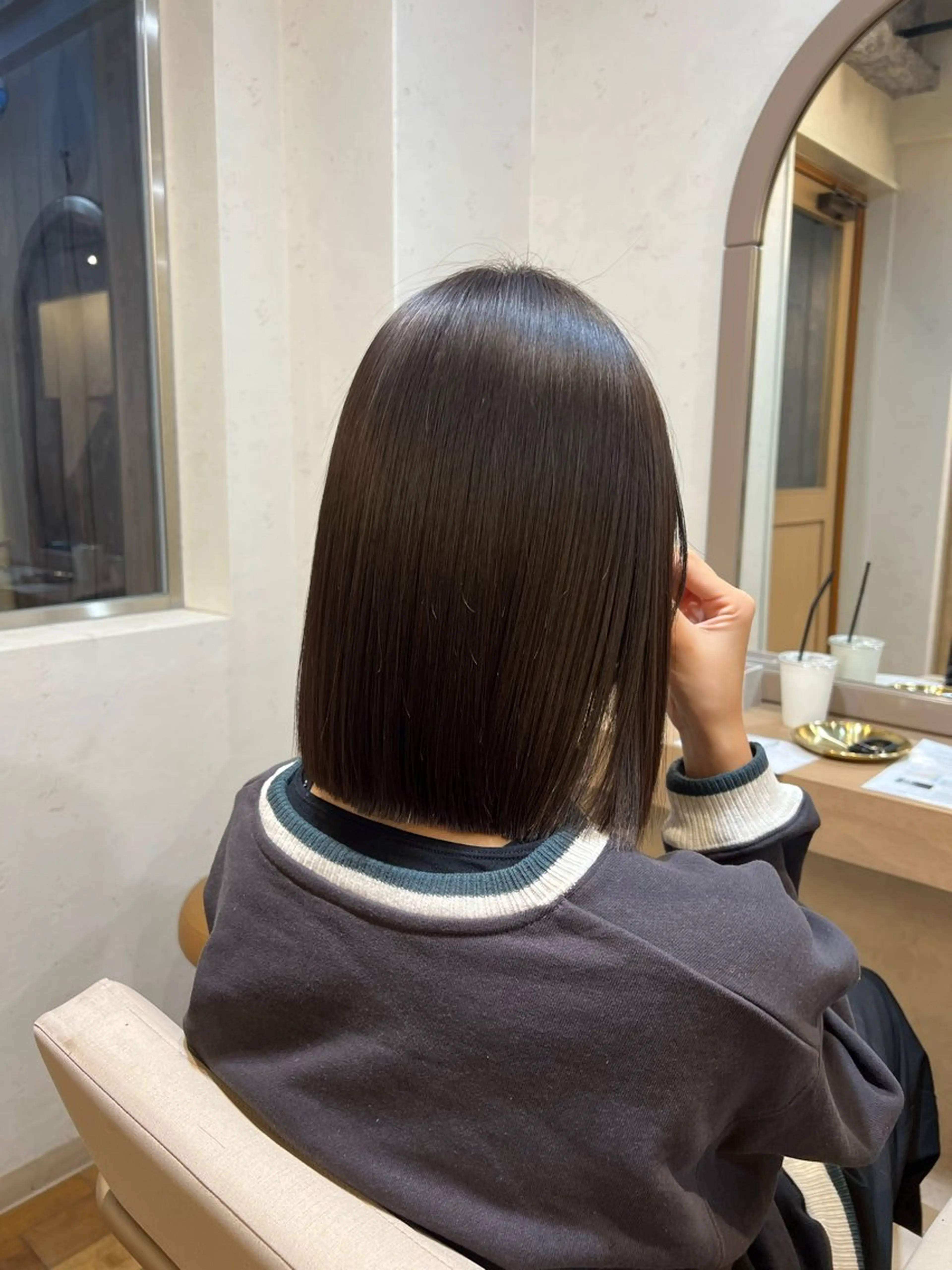 ショート カラー 切りっぱなしボブ ボブ 神戸ボブ✂️ ioe三宮/田 伸佳のヘアスタイル