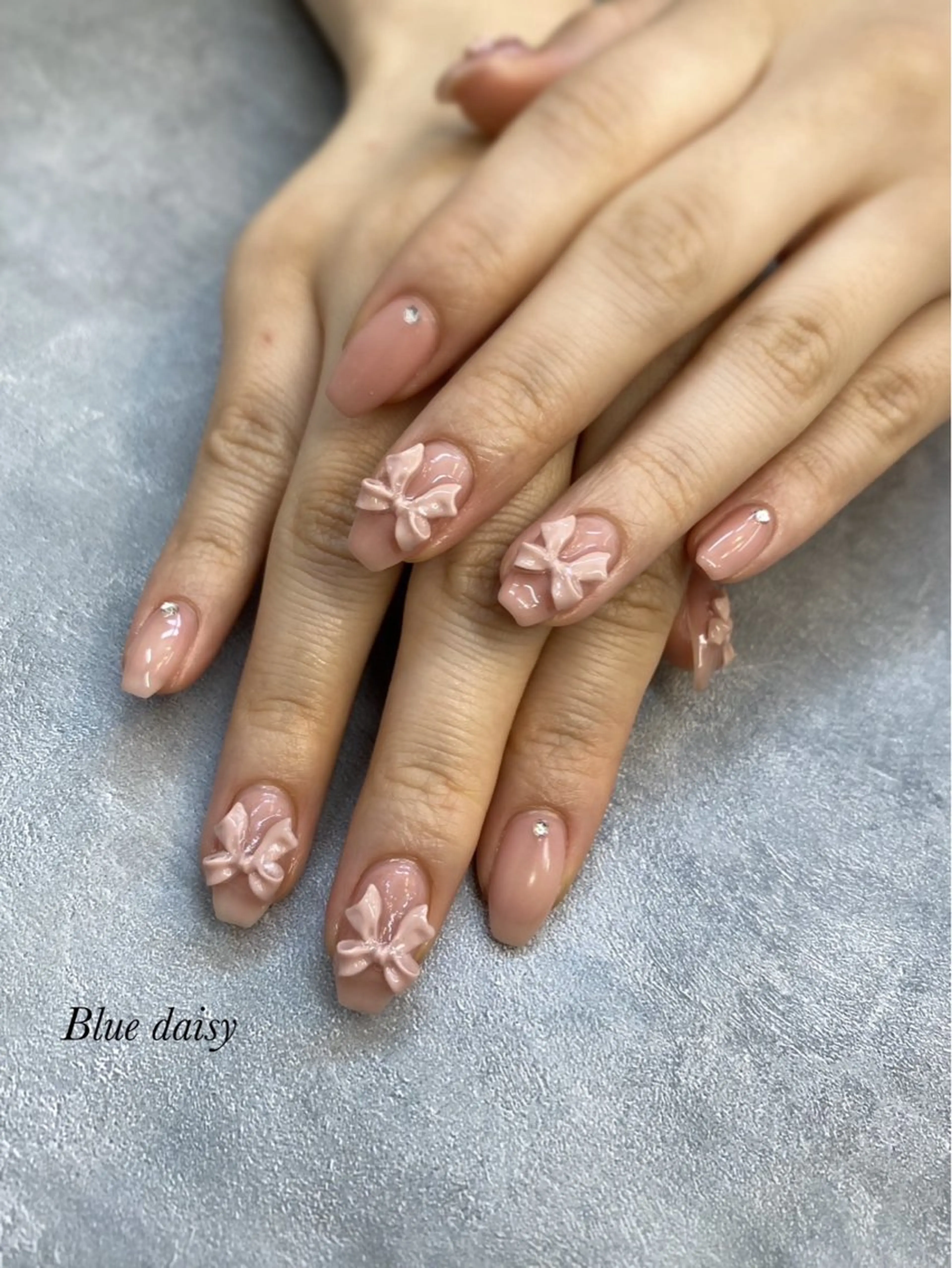 ネイル リボン ハンドネイル BlueDaisy 栄本店のネイルデザイン