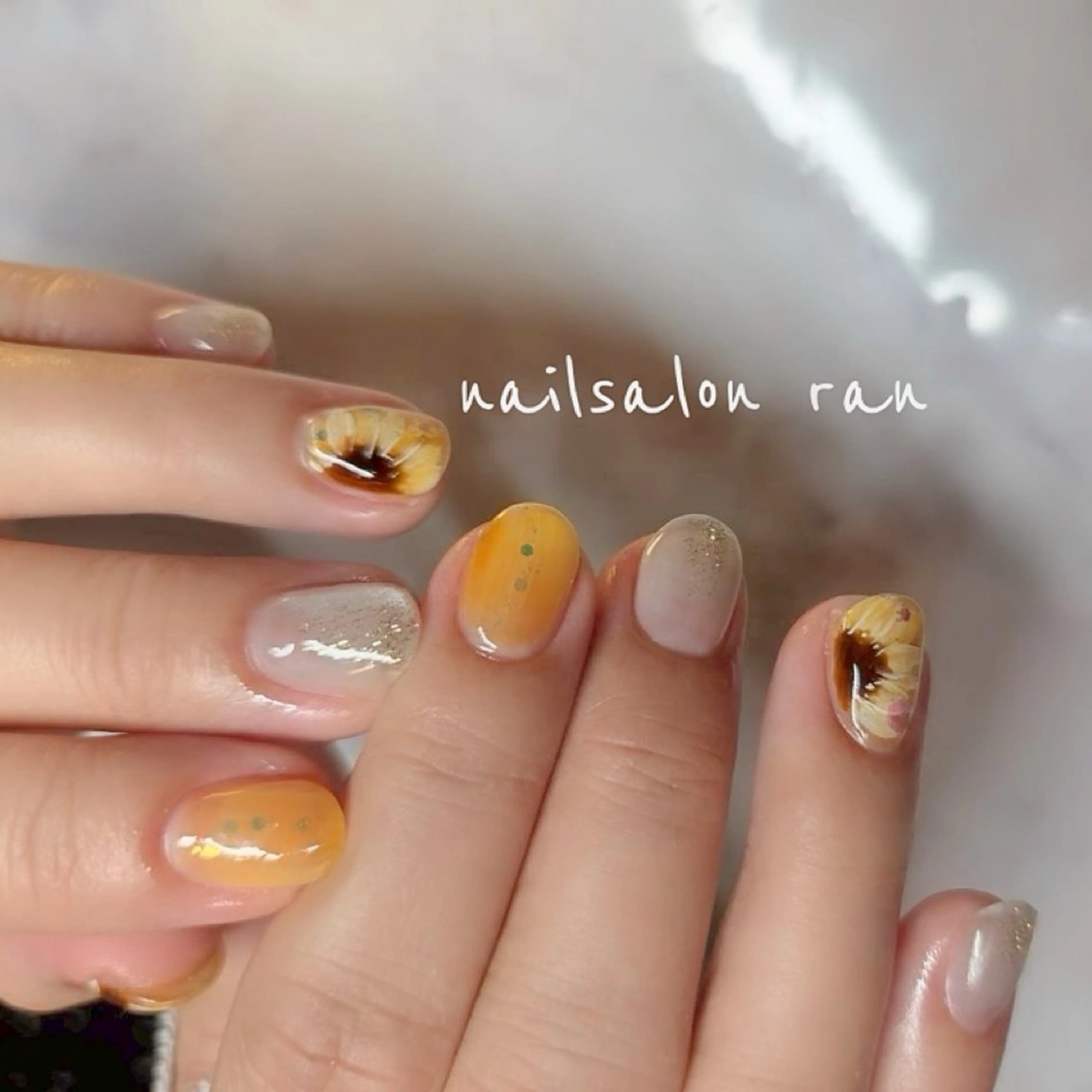 ネイル ニュアンスネイル nailsalon ranのネイルデザイン