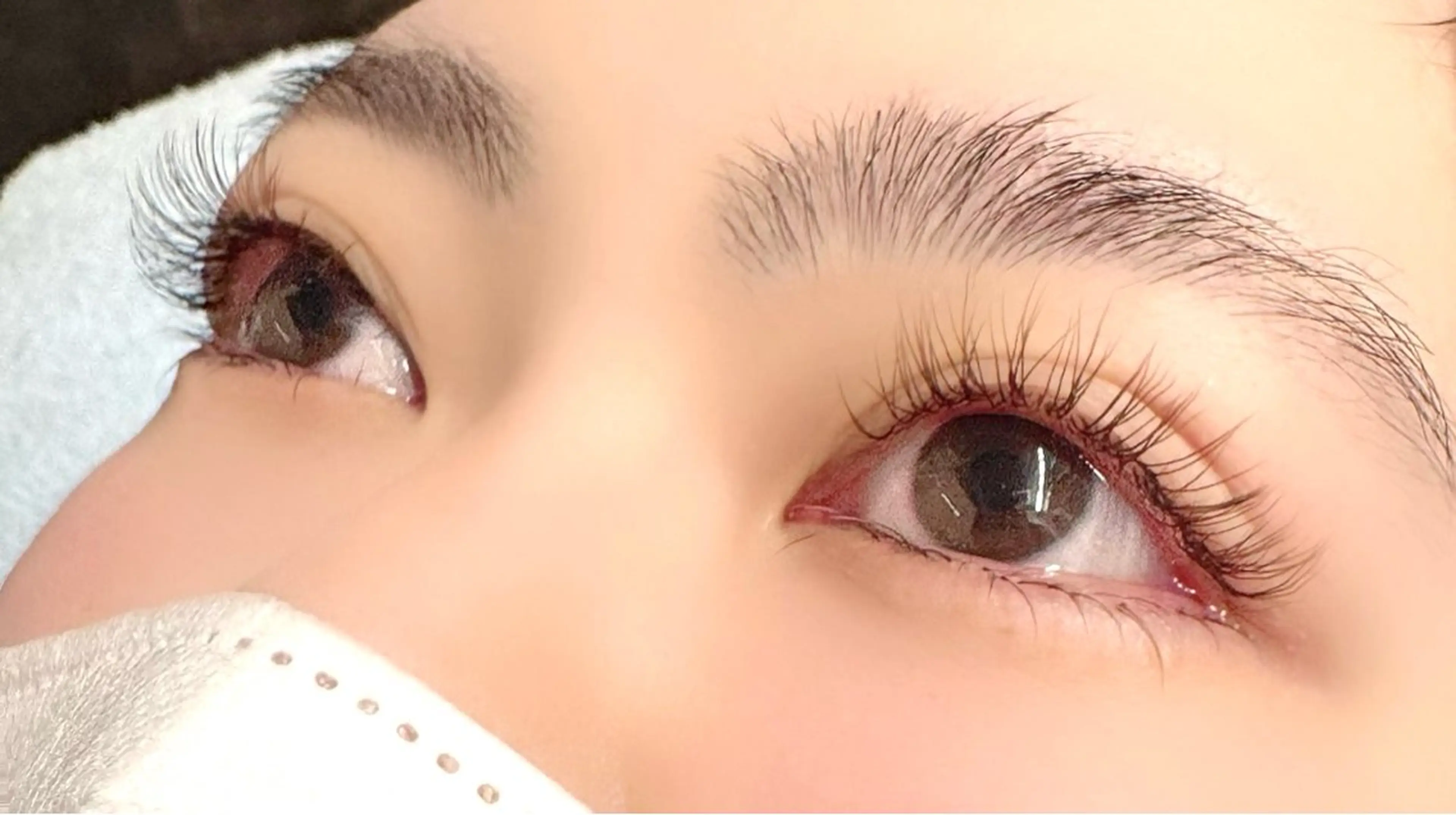 マツエク・マツパ Cカール カラーマツエク キュート フラットラッシュ Jカール アイデザイナー⟡.* hisamiのマツエク・マツパデザイン