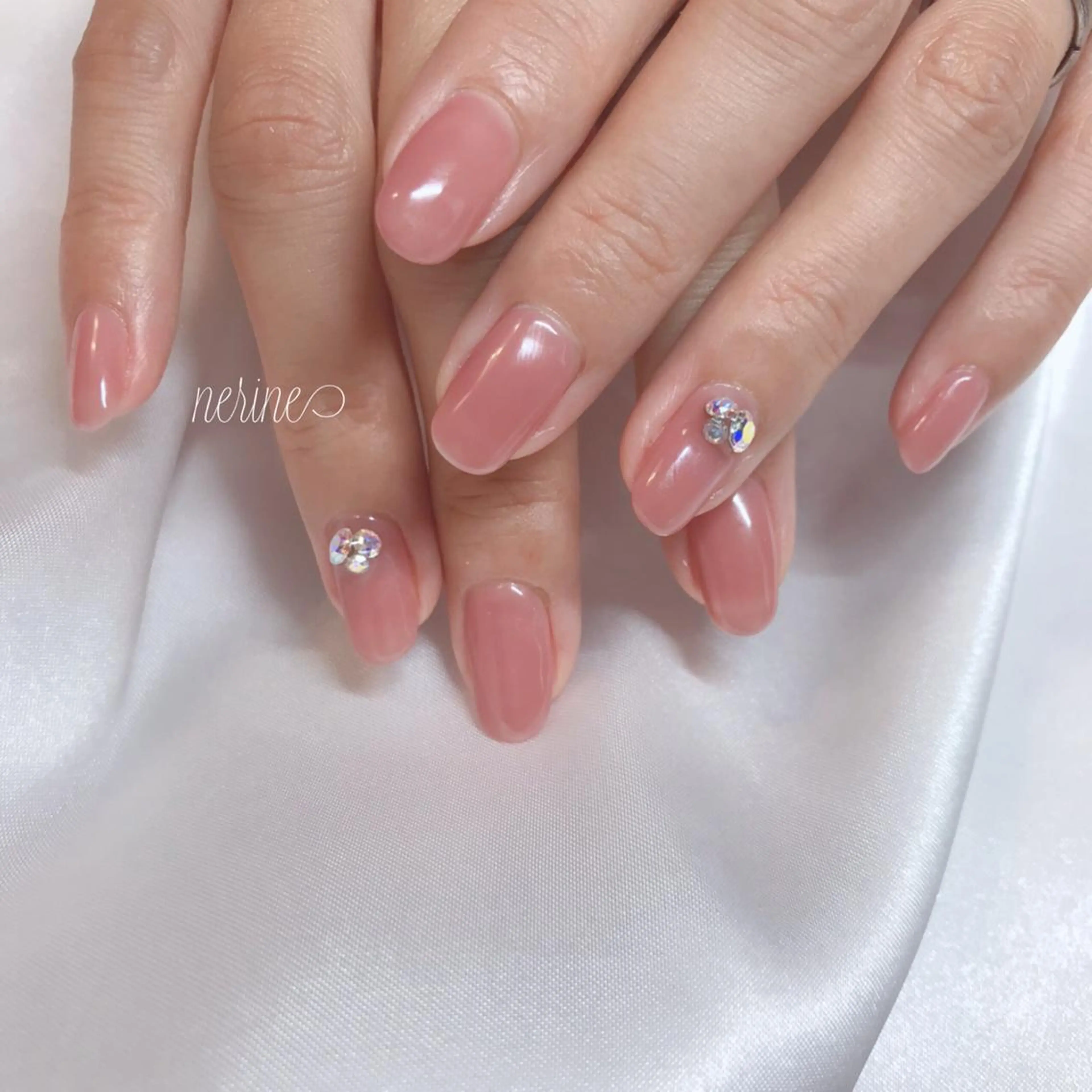 ネイル ストーンネイル NAILST Naomiのネイルデザイン