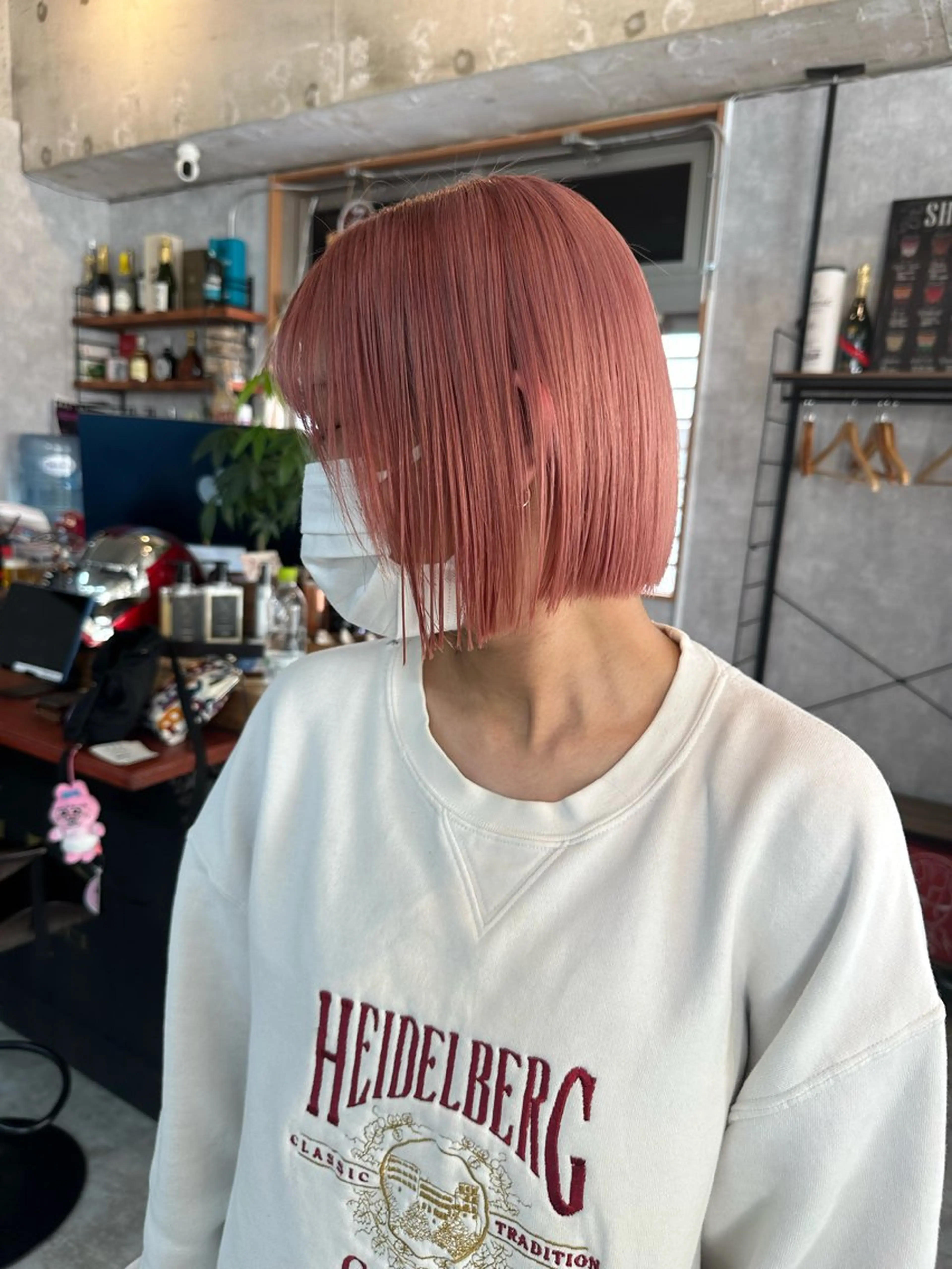 ショート 切りっぱなしボブ ショートボブ ハンサムショート 丸みショート ボブ カット ヘアカラー トリートメント モテ髪/ボブ/ショー ト/アダチフウトのヘアスタイル