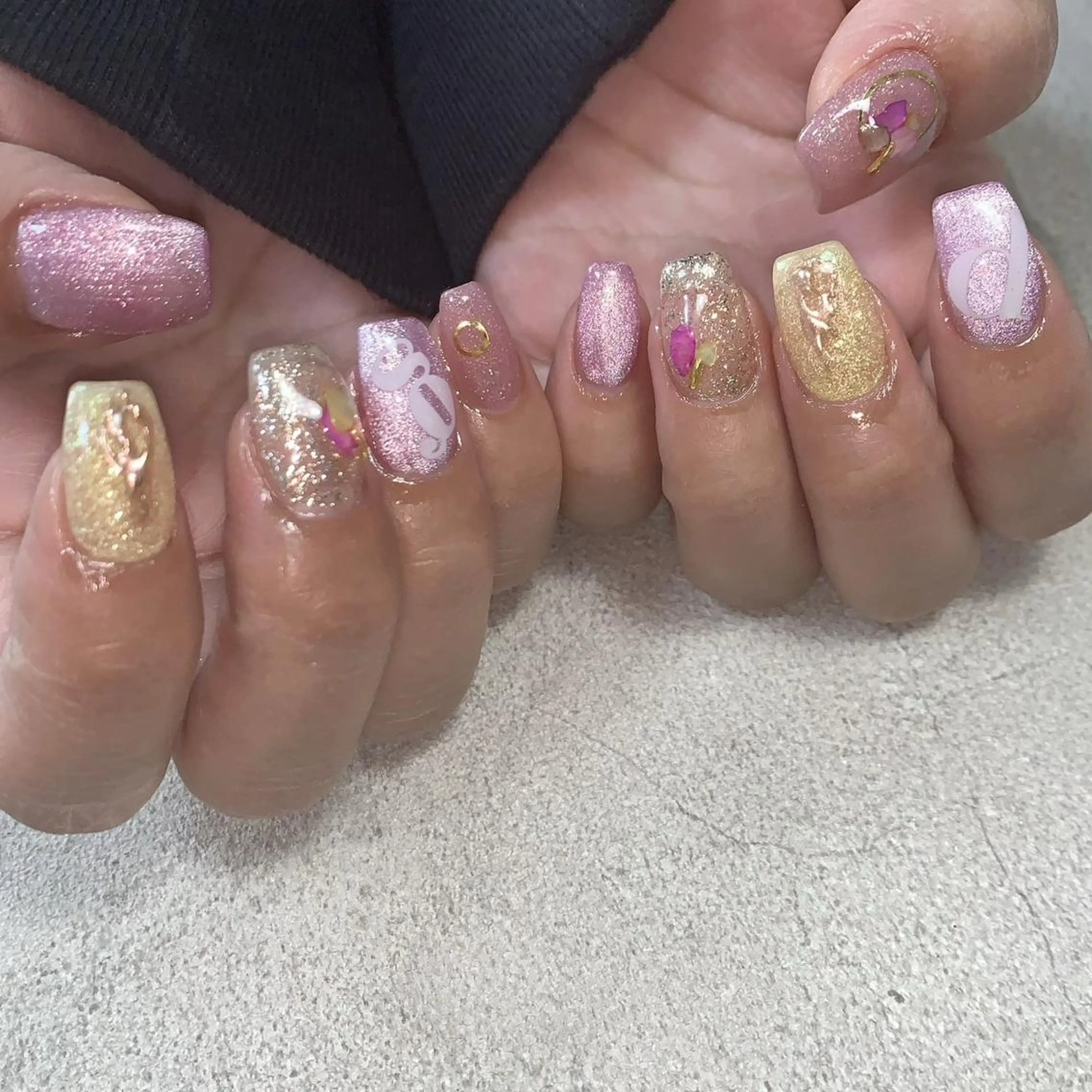 ネイル S. JEWELのネイルデザイン