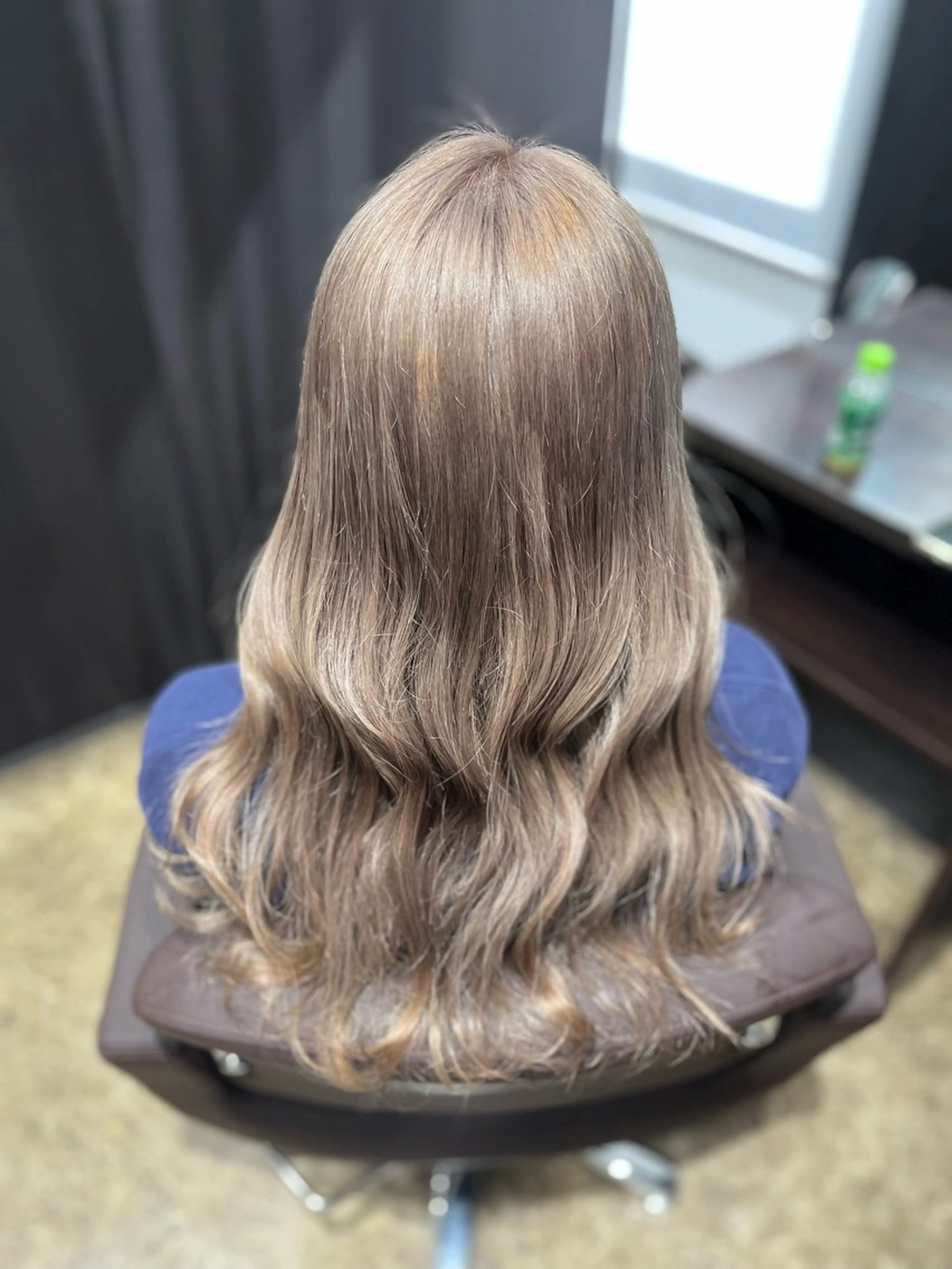 ロング カラー ブリーチ グレージュ ミルクティーグレージュ ヘアカラー RYOTARO /フロレゾンのヘアスタイル