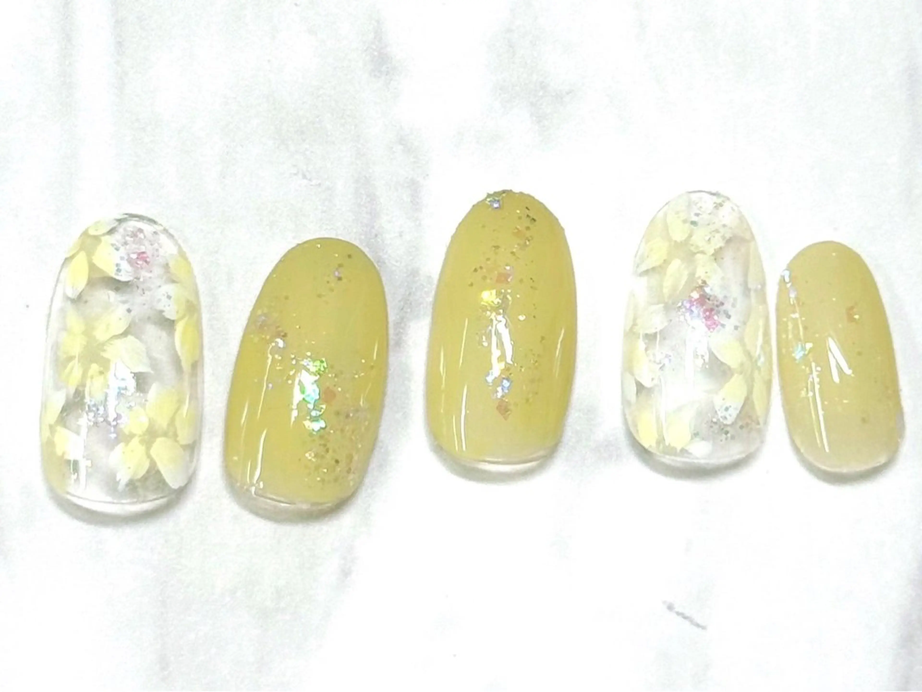 ネイル ハンドネイル プティリボン 武蔵小金井店のネイルデザイン