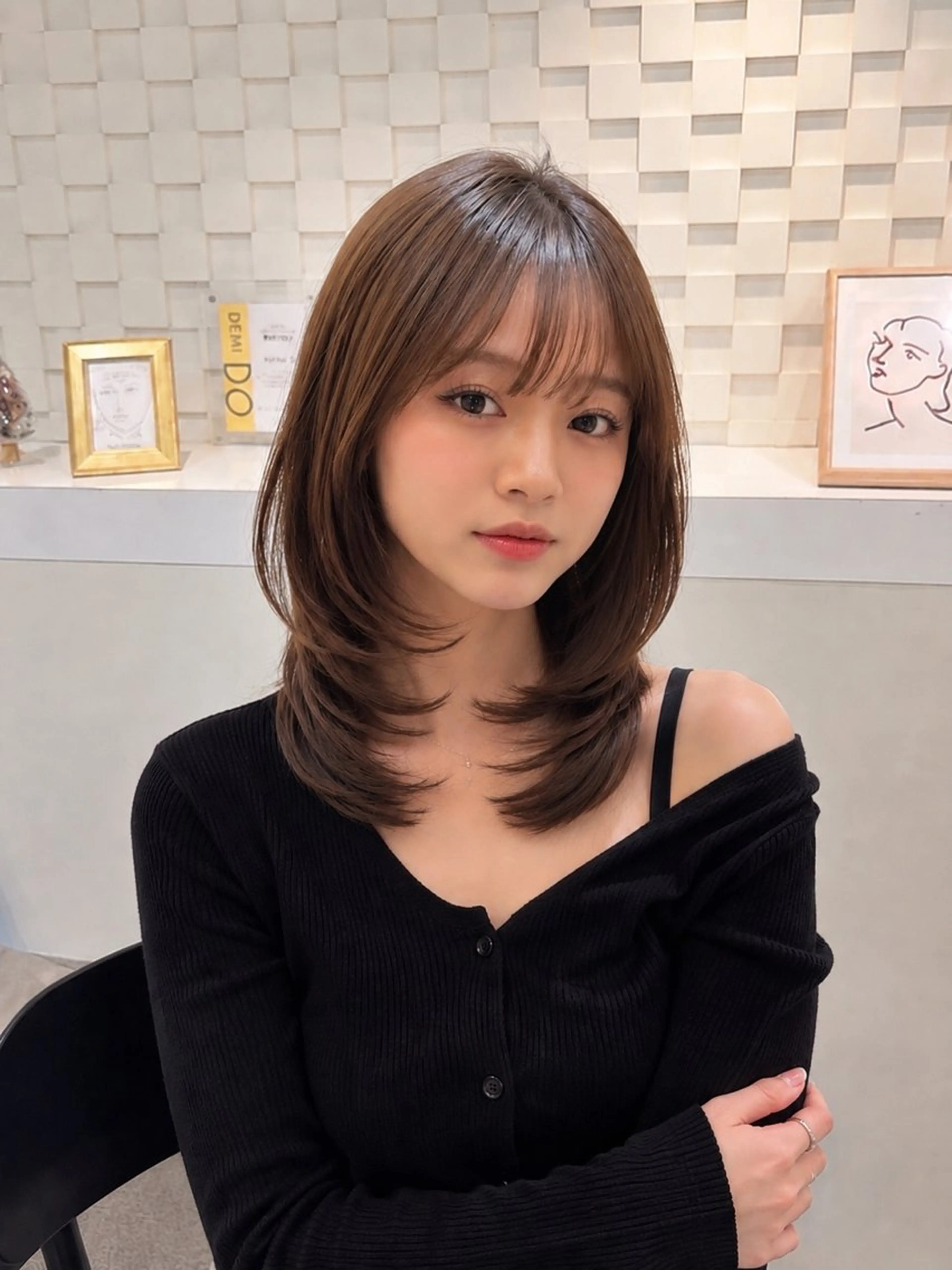 ミディアム カラー ミディアムレイヤー ベージュカラー 透明感カラー レイヤーカット 京谷 日向のヘアスタイル