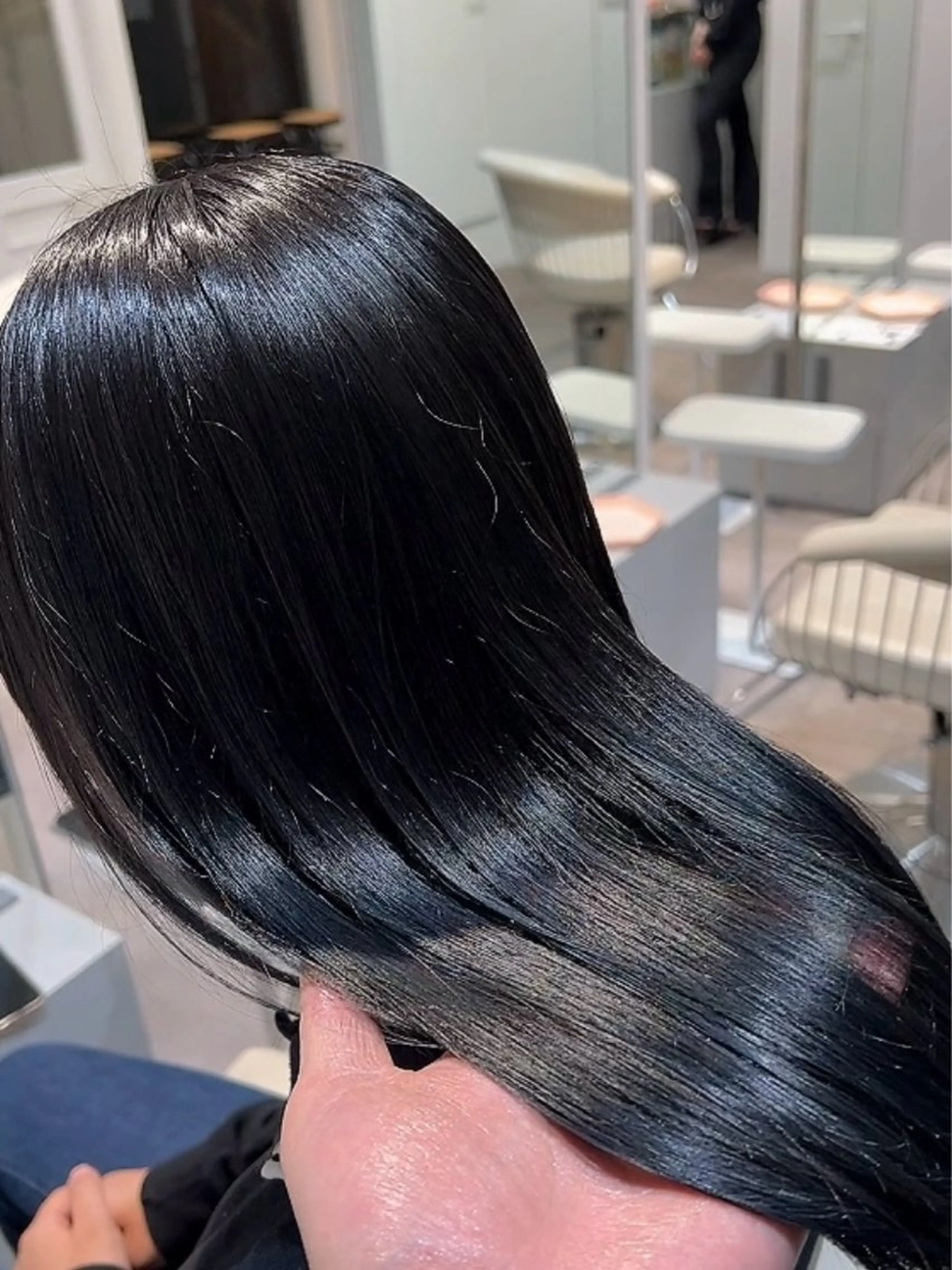 ミディアム カラー 黒髪 ブルーカラー ブルーブラック 💎透明感カラー特化 💎TAISEIのヘアスタイル