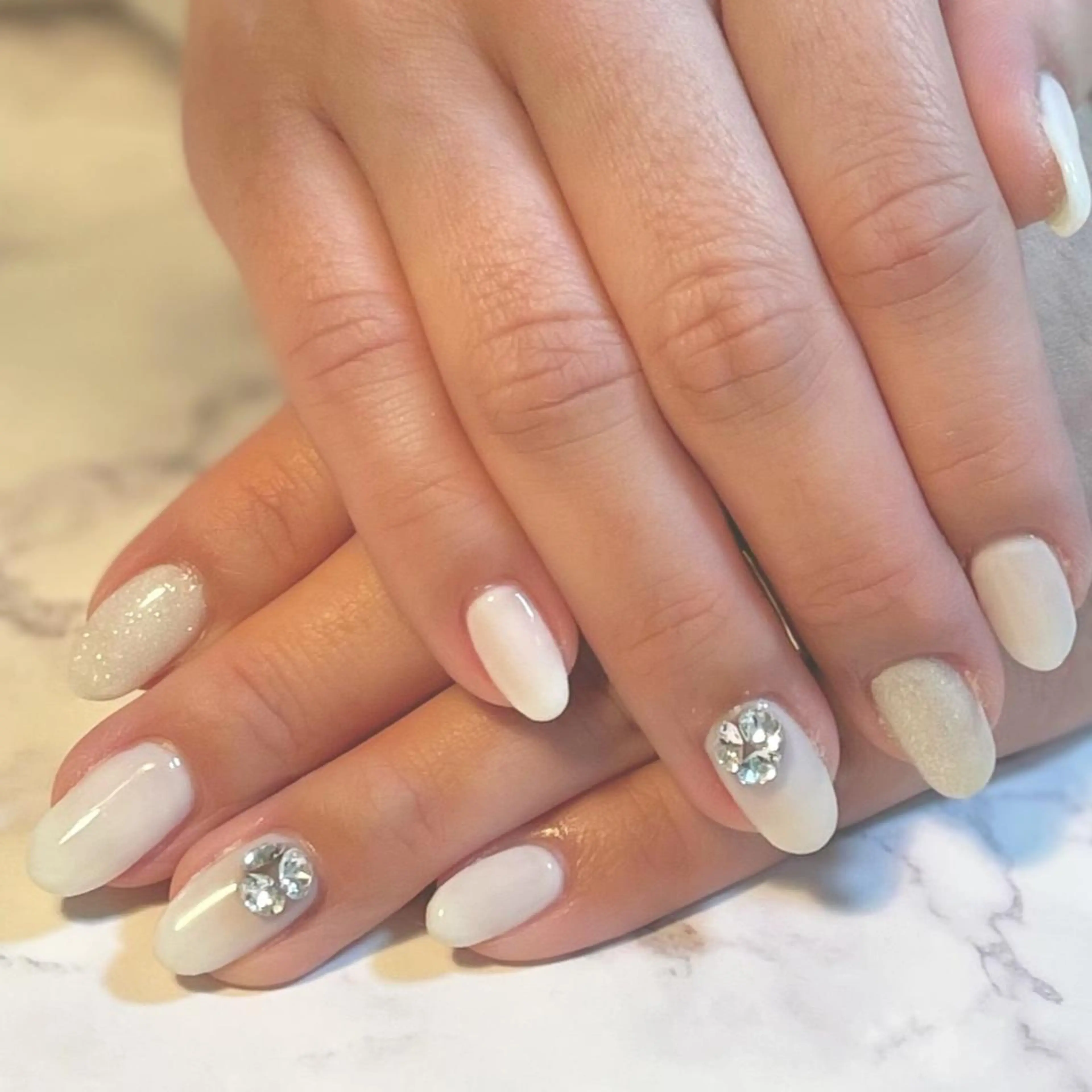 ネイル KOMINE TOMOKOのネイルデザイン