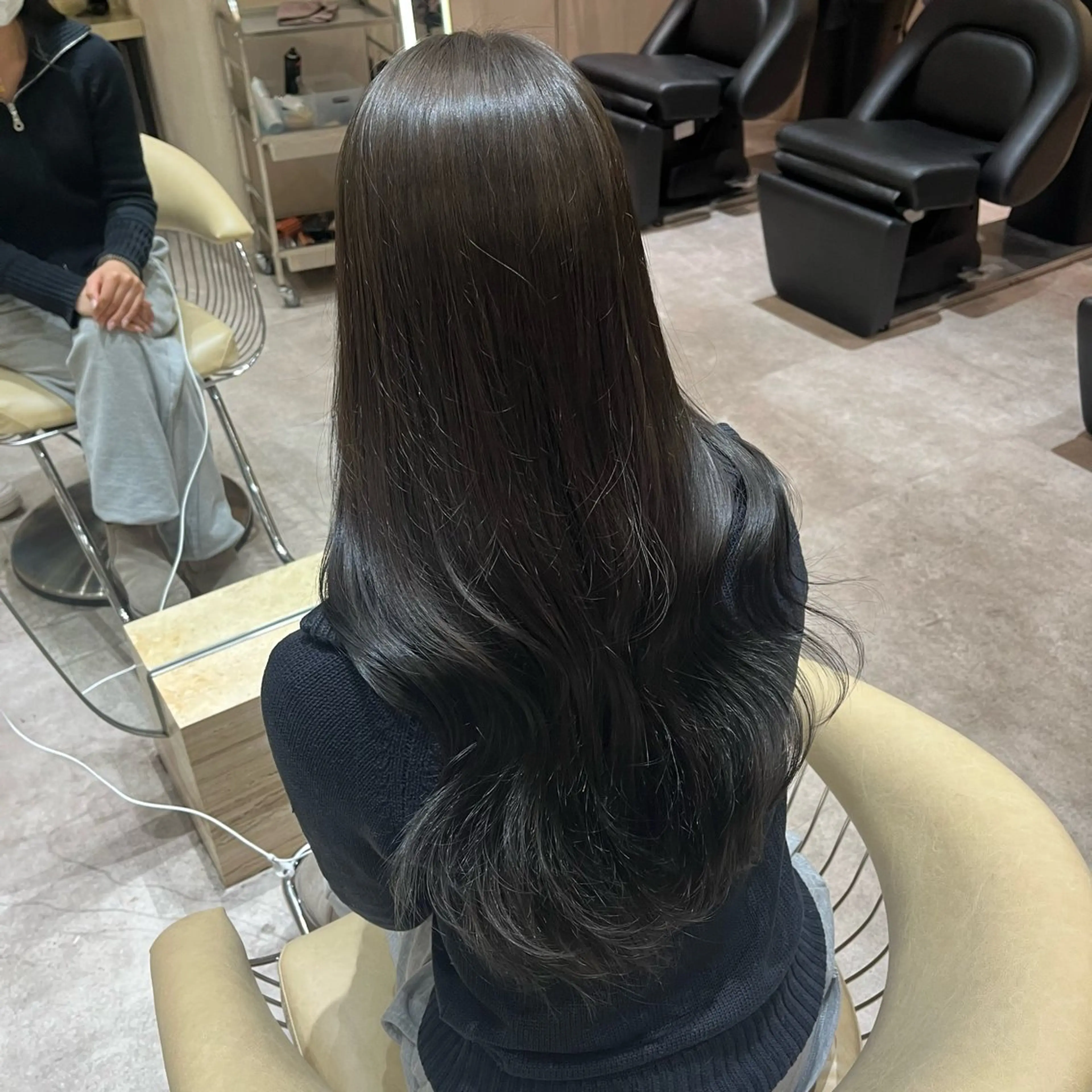 ロング カラー カット 顔周りカット/ 透明感カラー/ユナのヘアスタイル