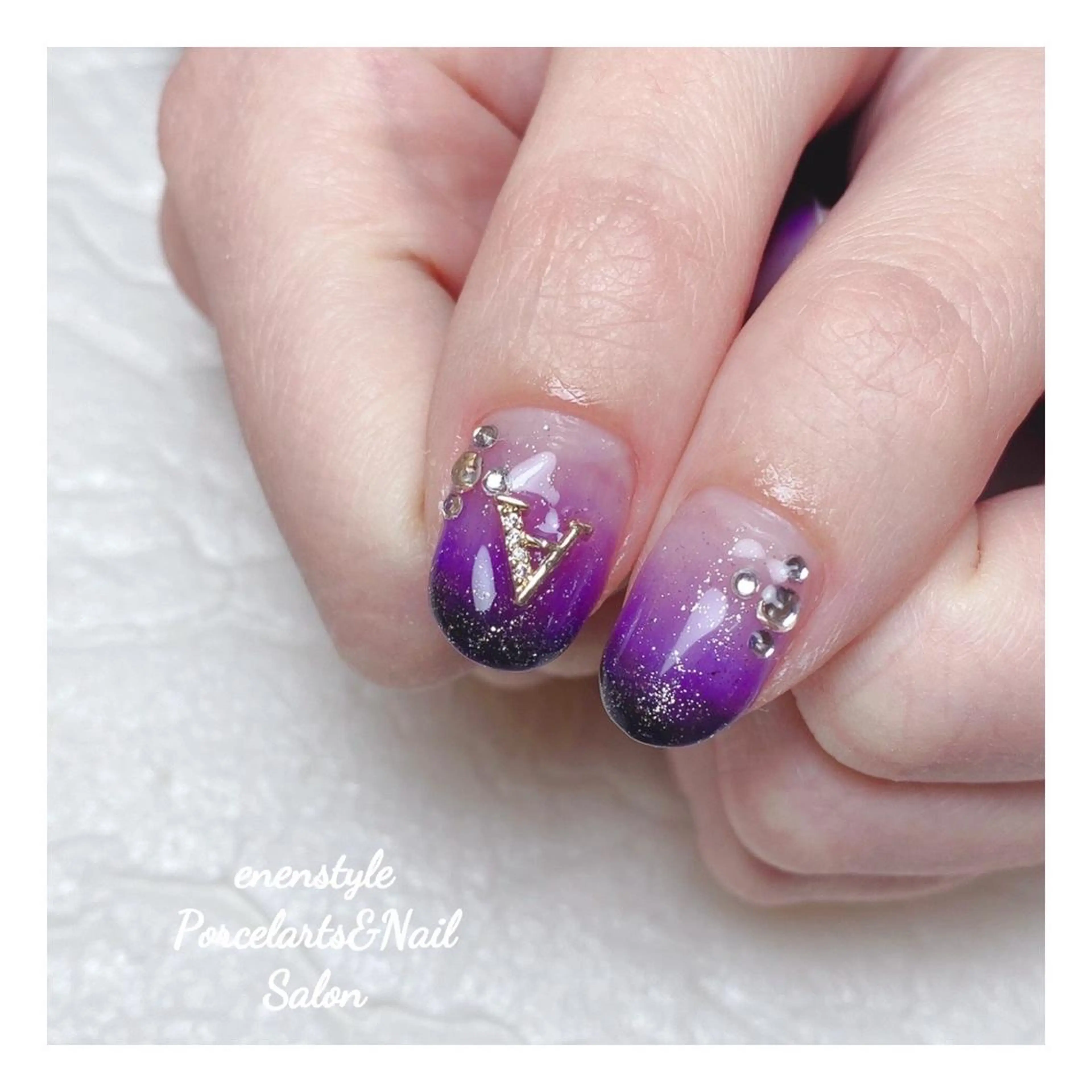 ミディアム ネイル 👑enen style👑のネイルデザイン