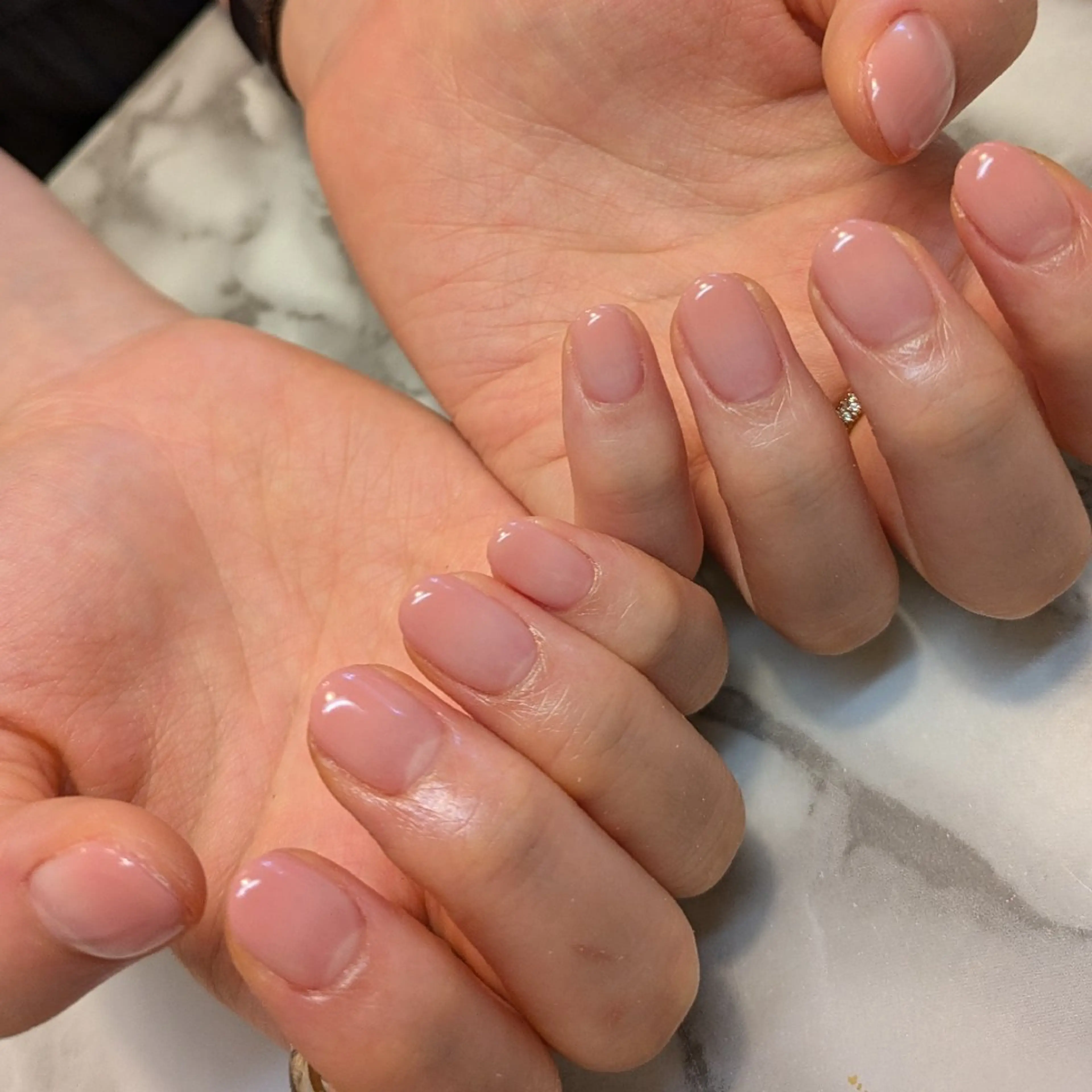 ネイル グラデーション ジェヌインネイル 河内のネイルデザイン