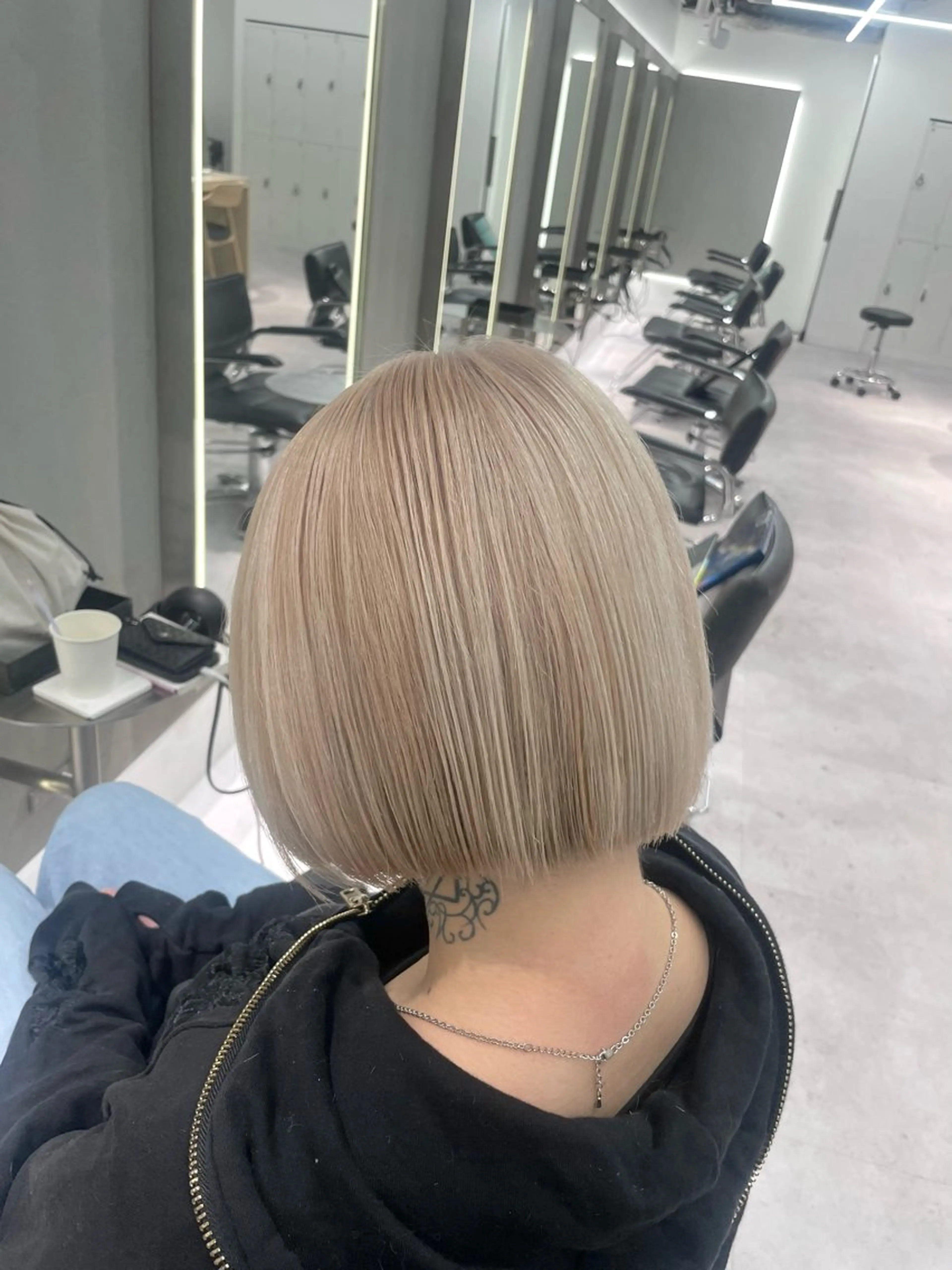 ミディアム カラー ヘアカラー トリートメント 湯田 竜也のヘアスタイル