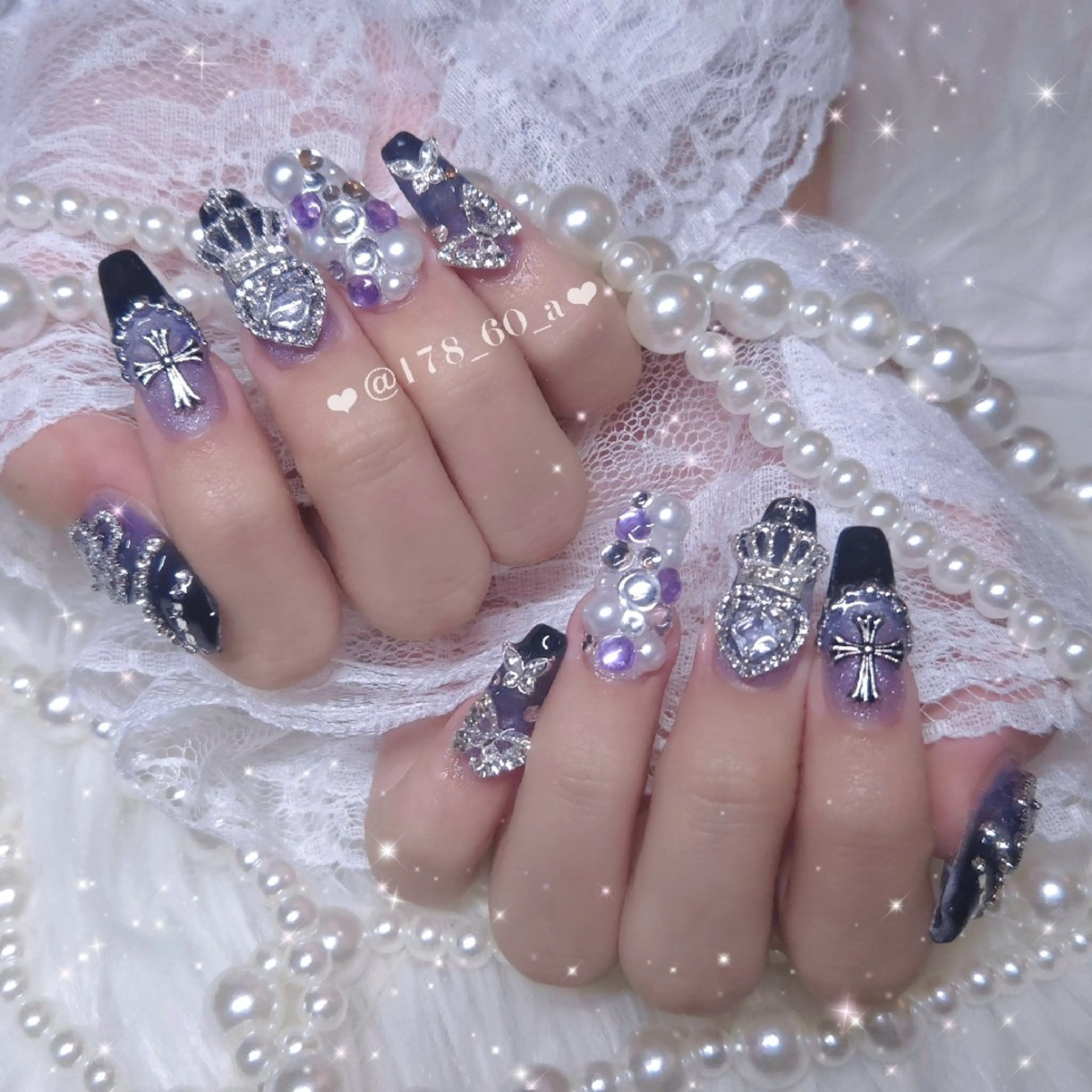 ネイル グラデーション スカルプネイル ハンドネイル HAPPINAS🎀  れん🖤痛ネイルのネイルデザイン