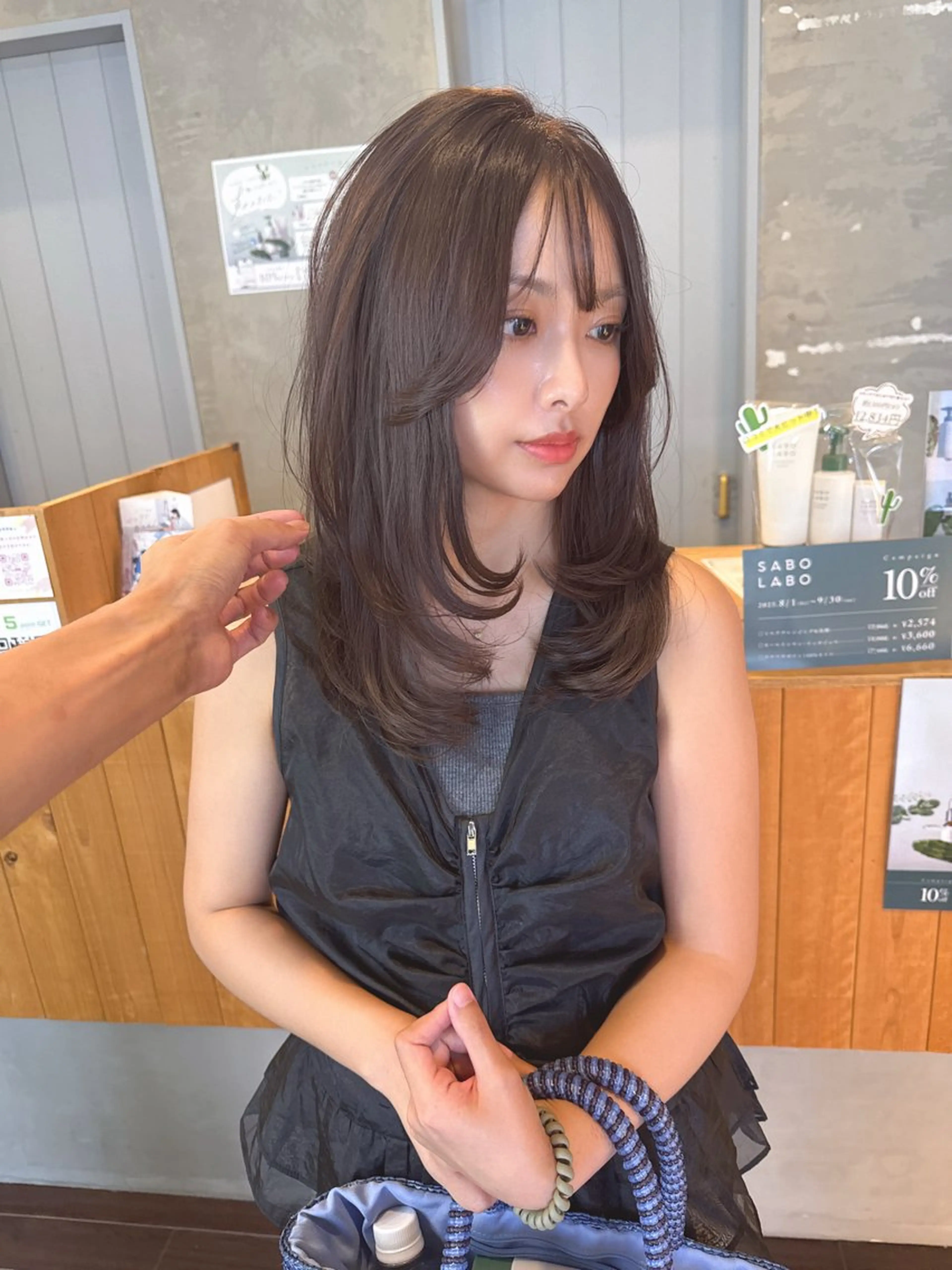 ロング カラー レイヤーカット カット ヘアカラー 具志 正太のヘアスタイル