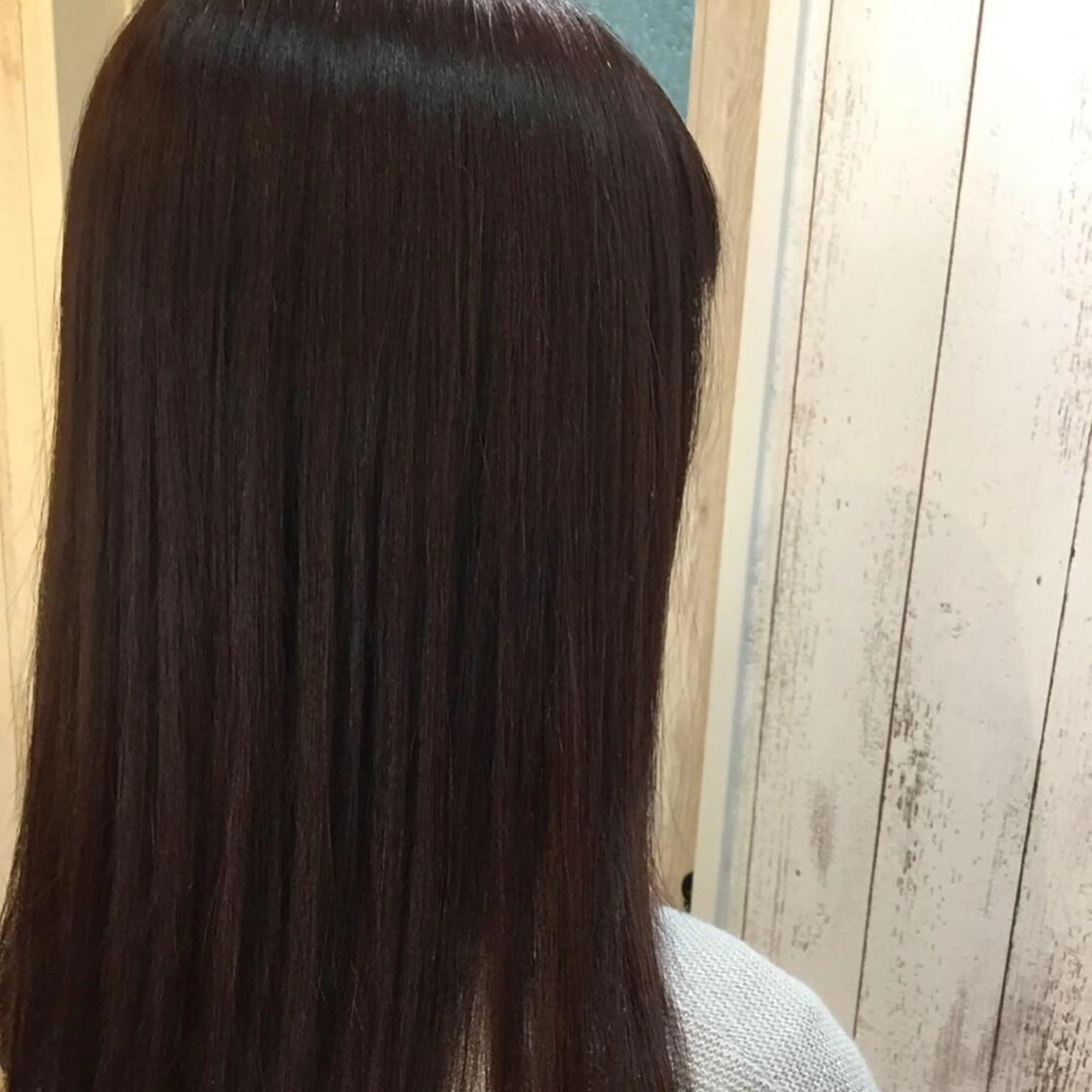 セミロング カラー パーマ 金崎 新吾のヘアスタイル