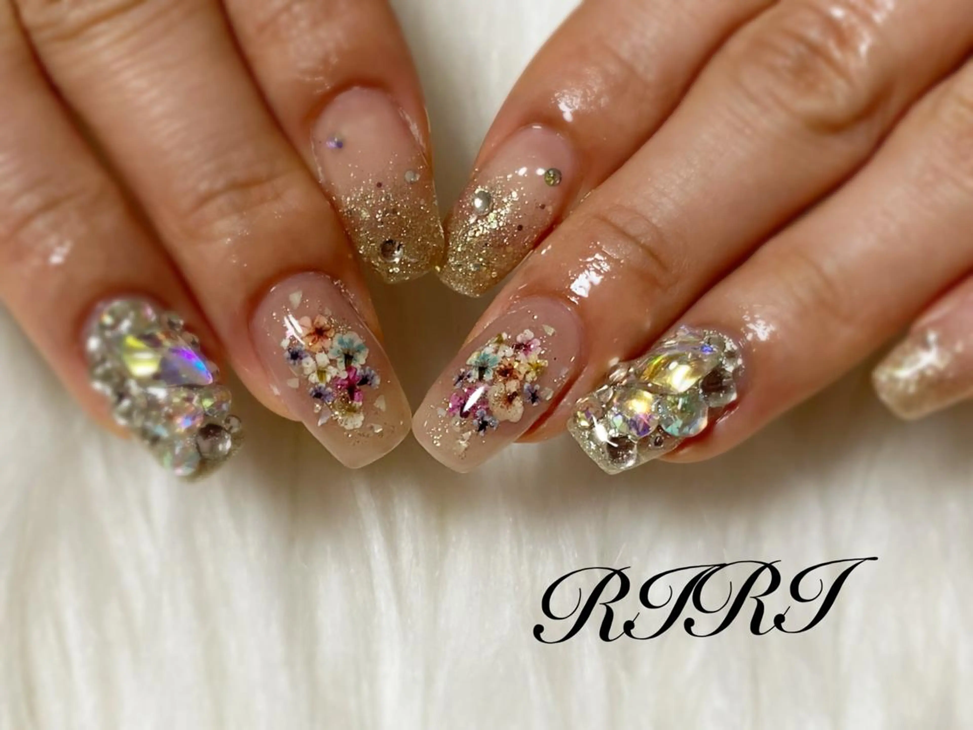 ネイル ハンドネイル riri オーナーのネイルデザイン