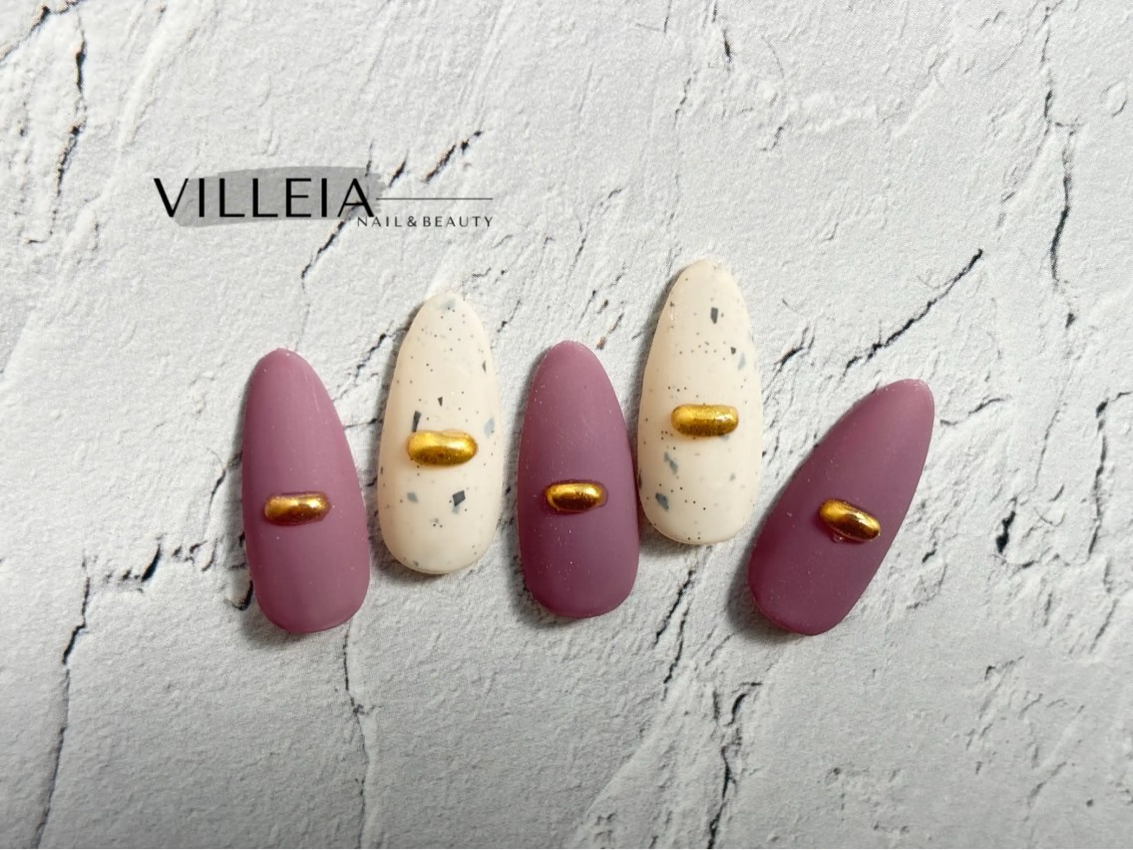 ネイル アートネイル シンプルネイル VILLEIA ヴィラレイアのネイルデザイン