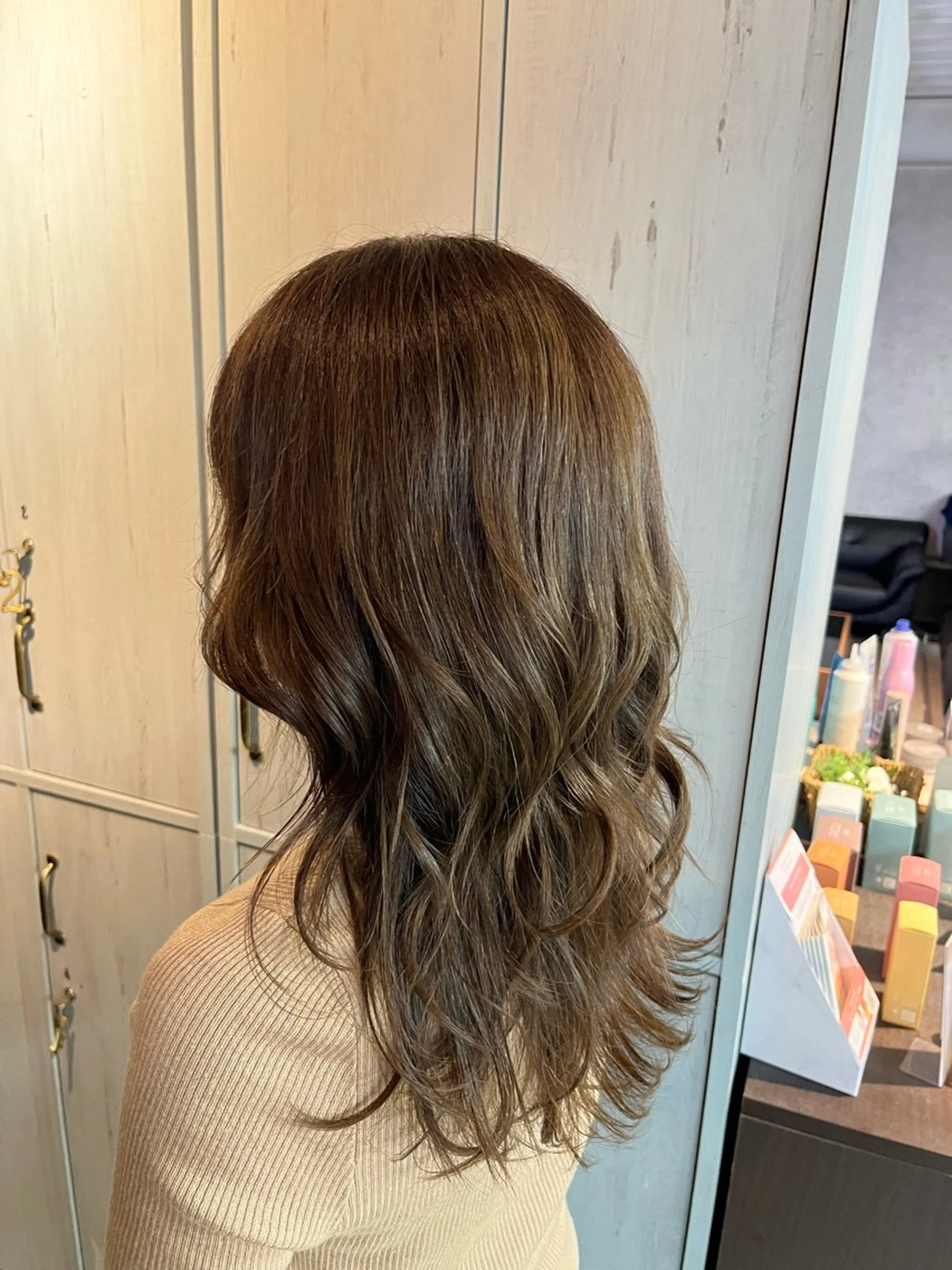 セミロング ヘアカラー 喜多 佐和のヘアスタイル