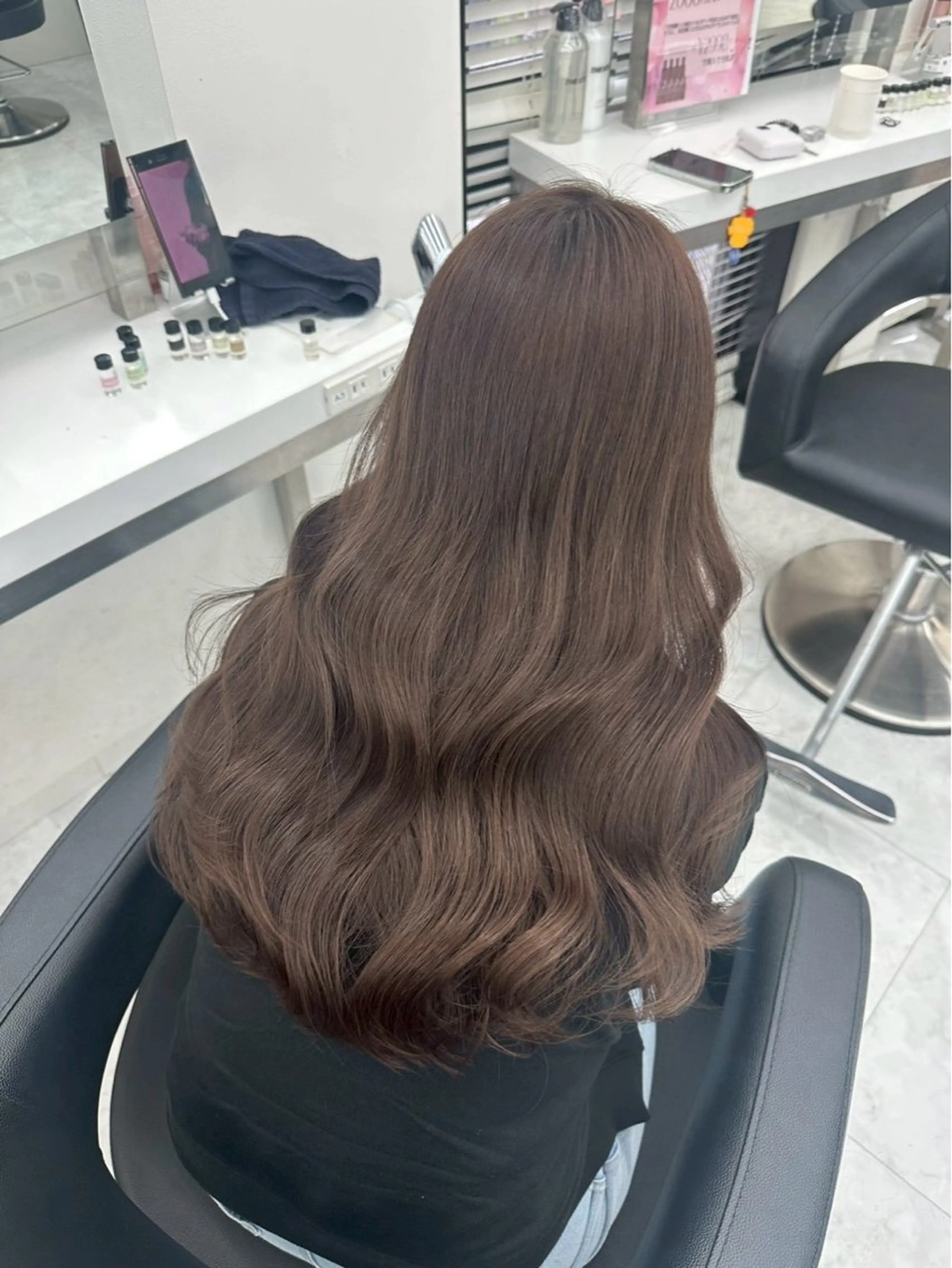 カラー 川邉 那月のヘアスタイル