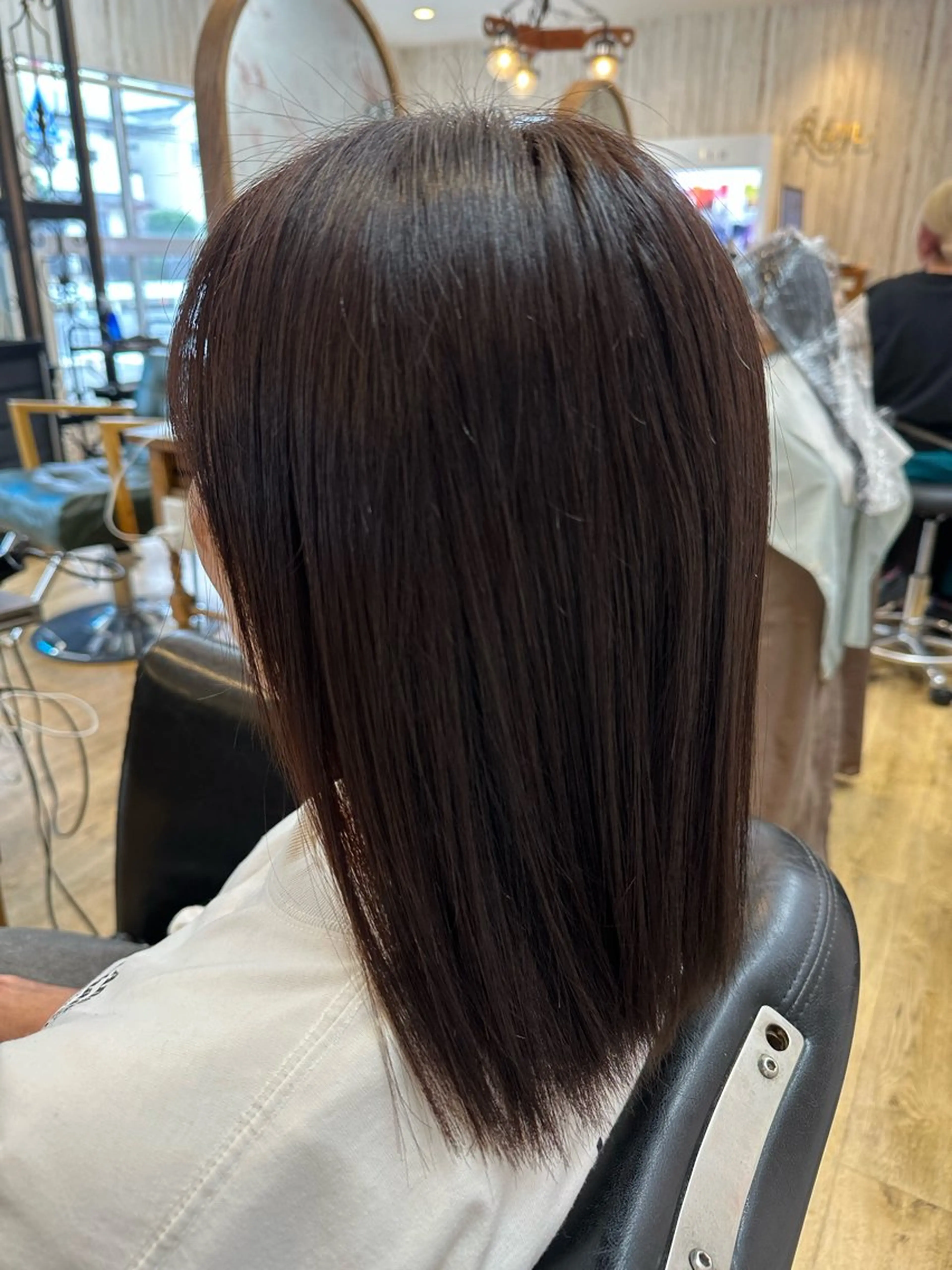 ミディアム カラー ヘアカラー トリートメント 艶髪/髪質改善 /透明感カラー/鴻巣のヘアスタイル