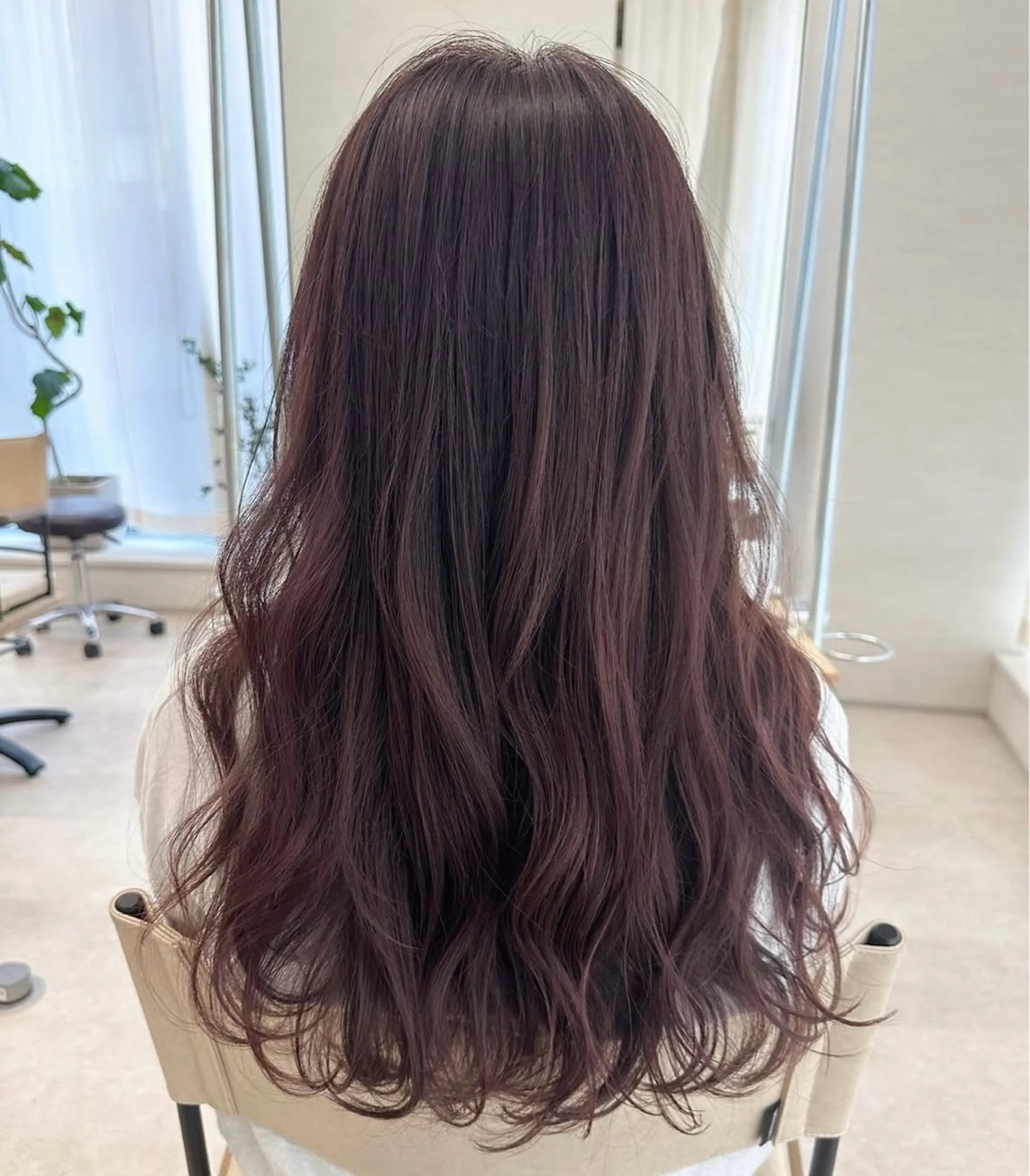 ロング カラー 梅田/レイヤーモデル 花音のヘアスタイル