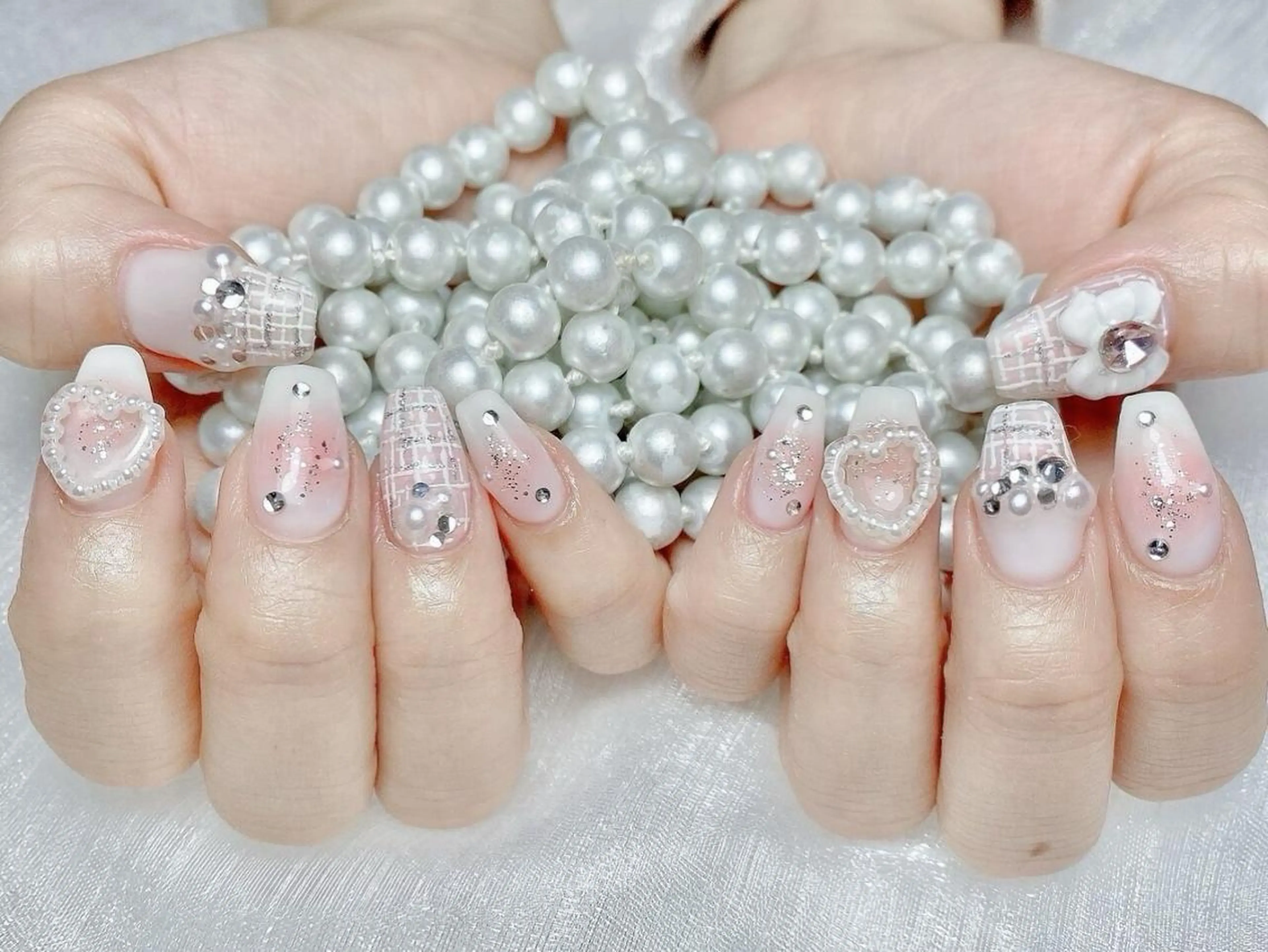 ネイル Aurum nailのネイルデザイン