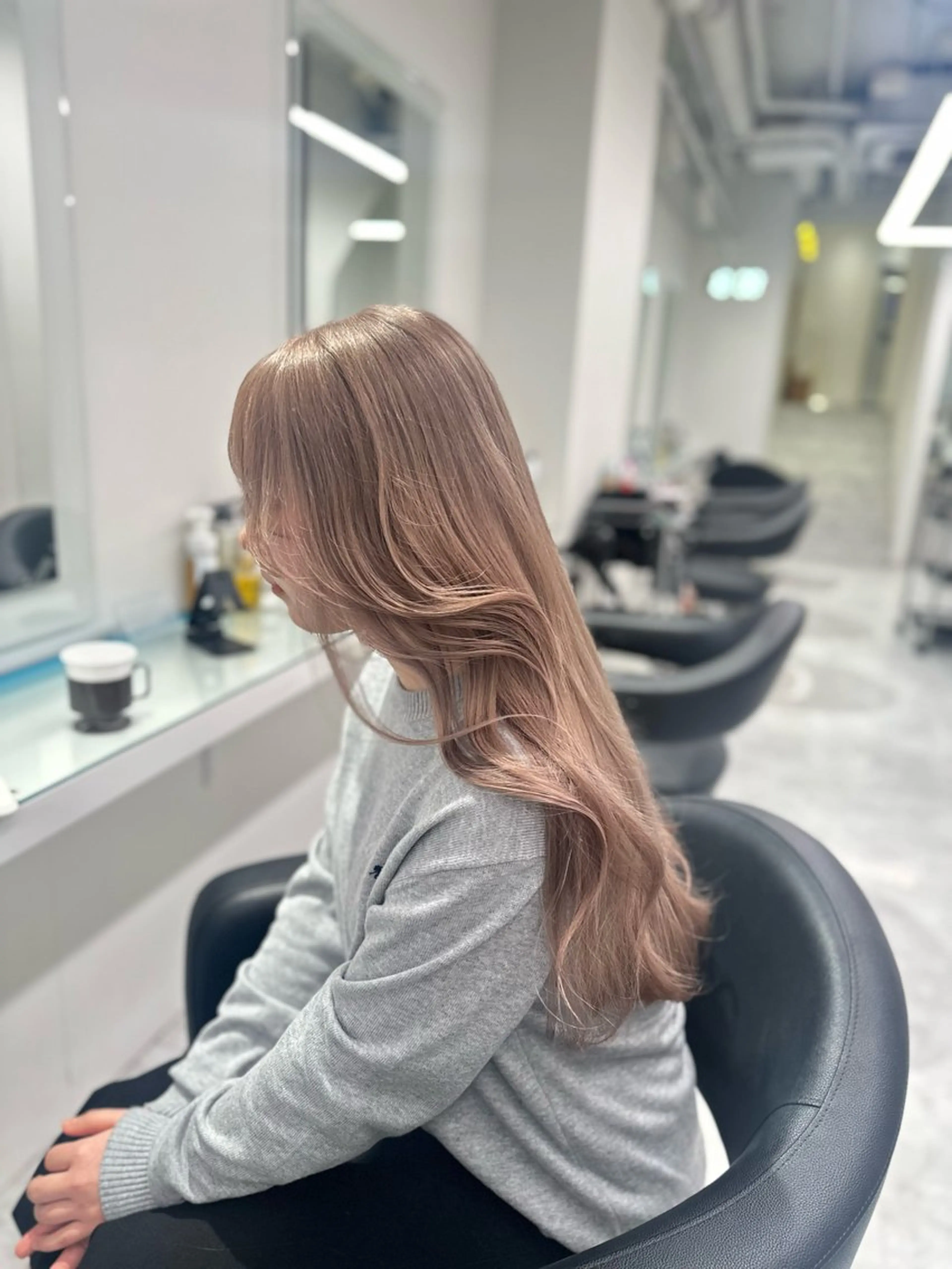 ロング カラー ヘアカラー トリートメント ヘッドスパ ヘアセット ❄最強かわいいカラー ❄️MINA❄️のヘアスタイル