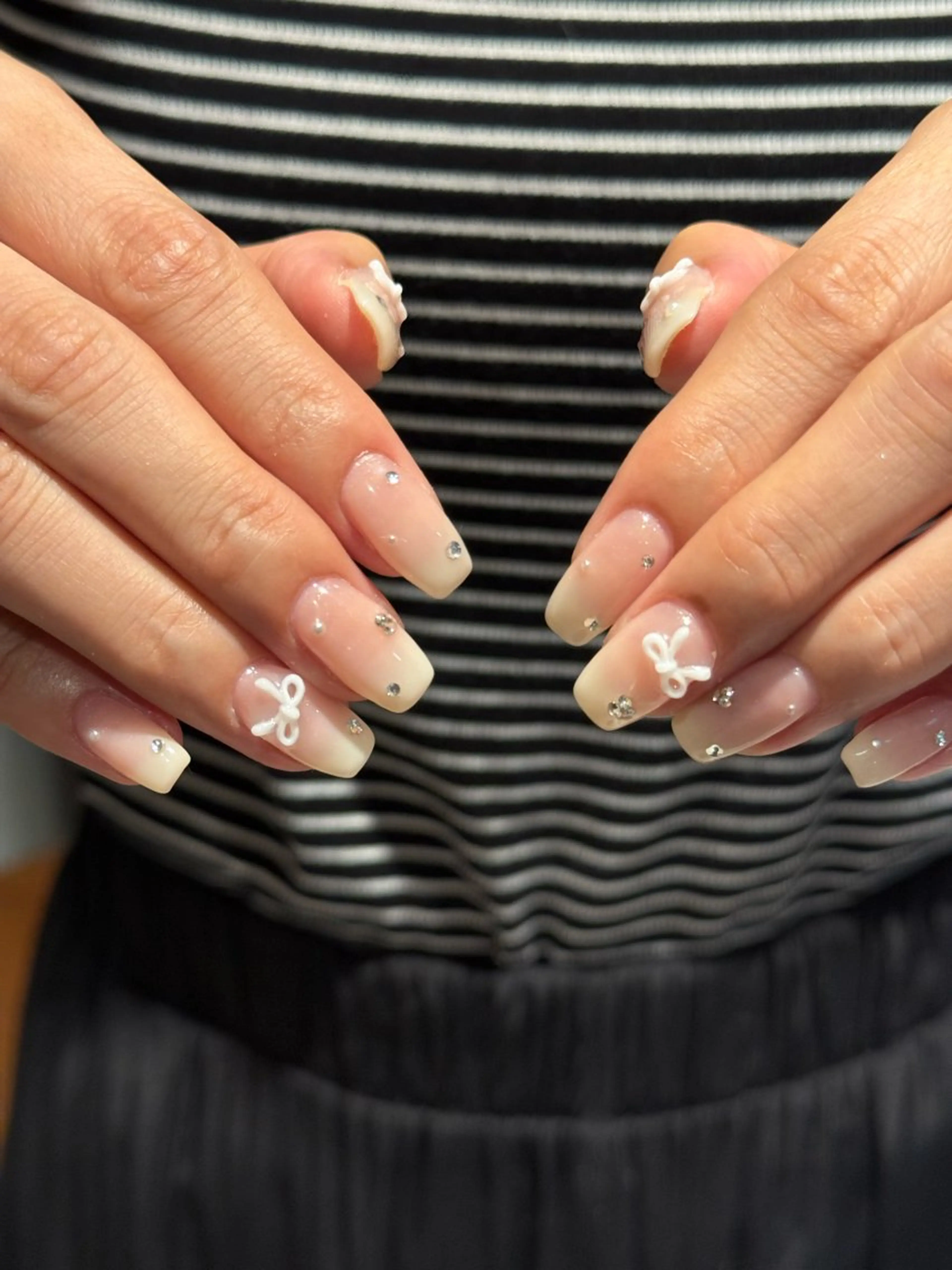 ネイル ハンドネイル airi 🤍のネイルデザイン