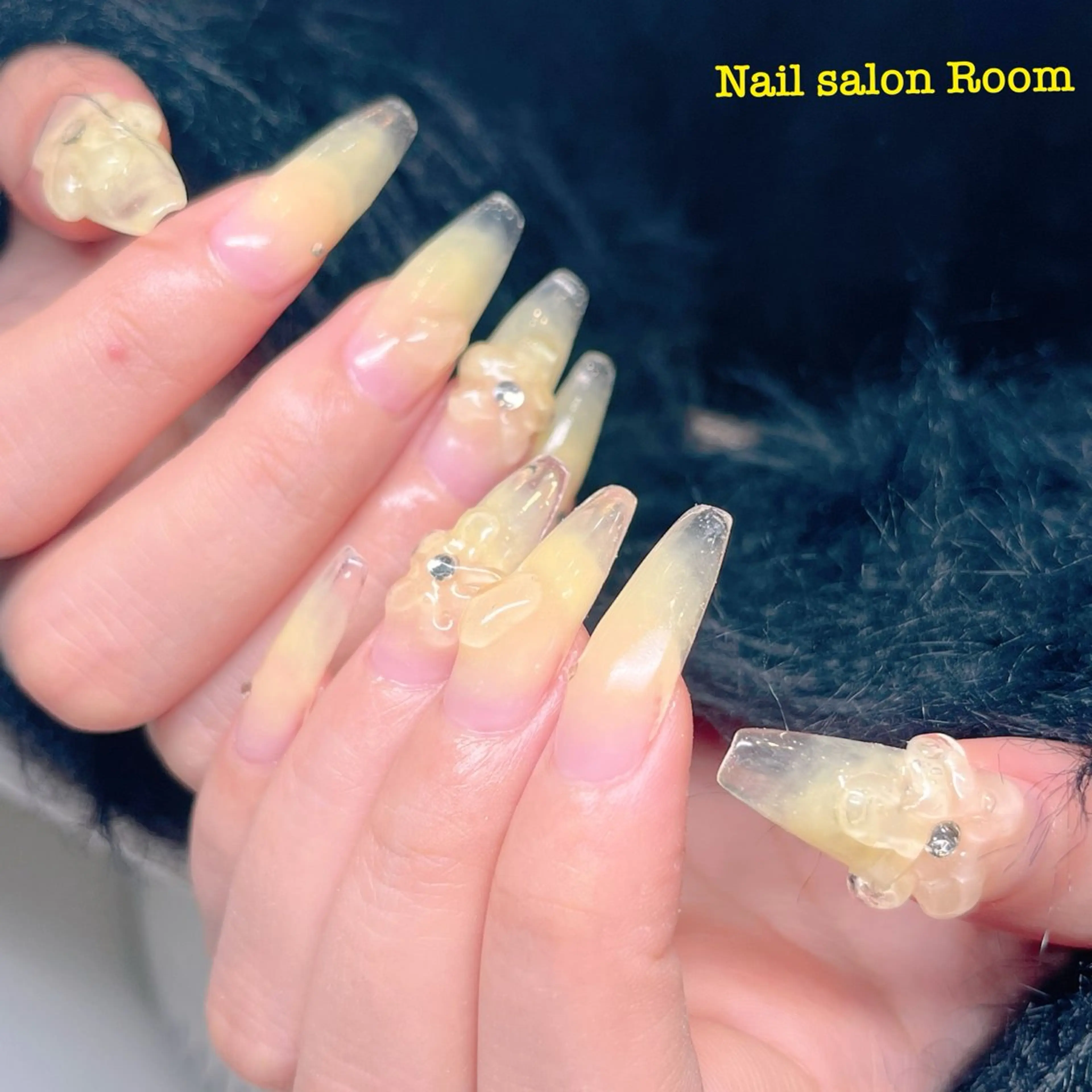 ネイル 持ち込み ハンドネイル ネイルサロンROOM所属・ネイルサロン ROOMのネイルデザイン