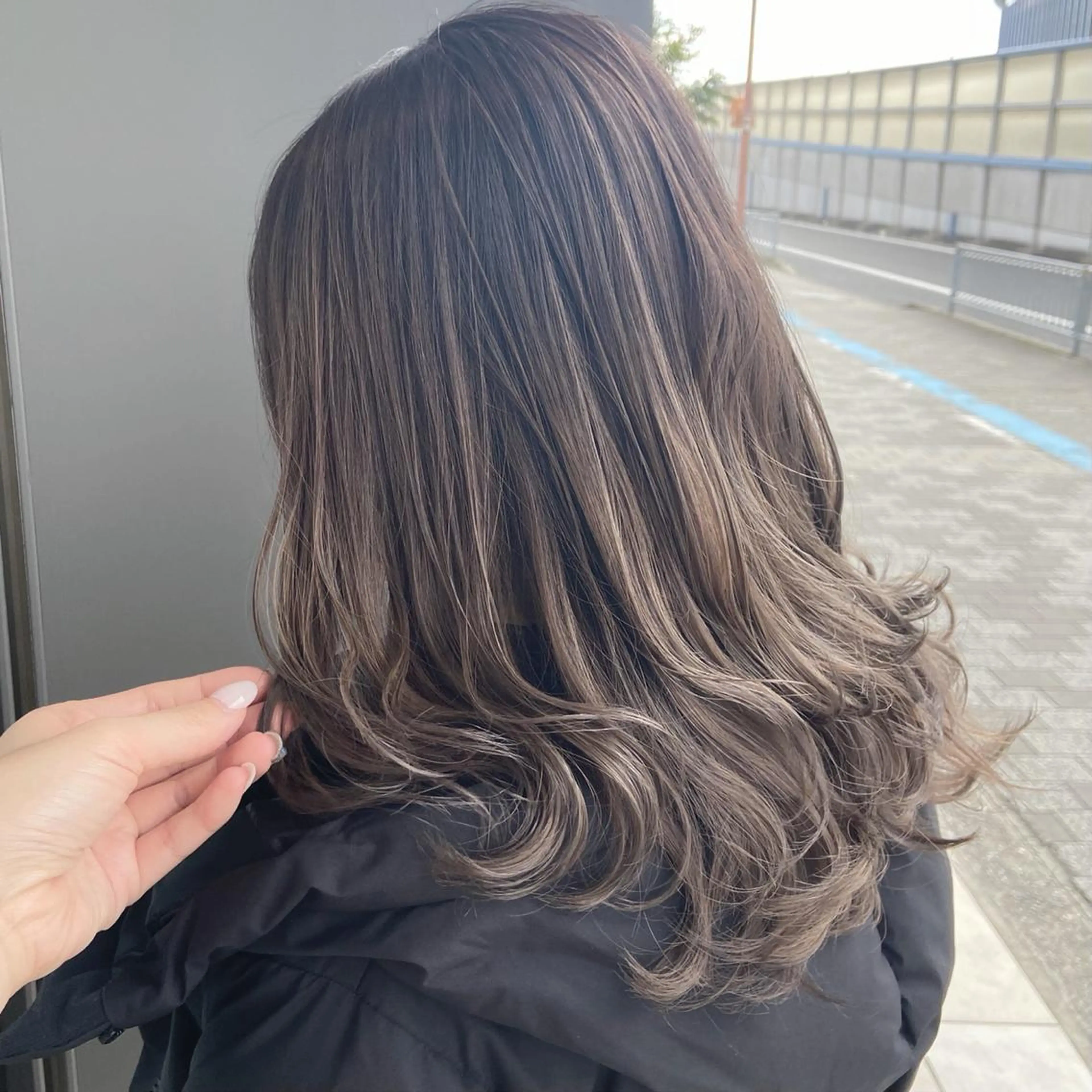 カラー 峯 志帆のヘアスタイル