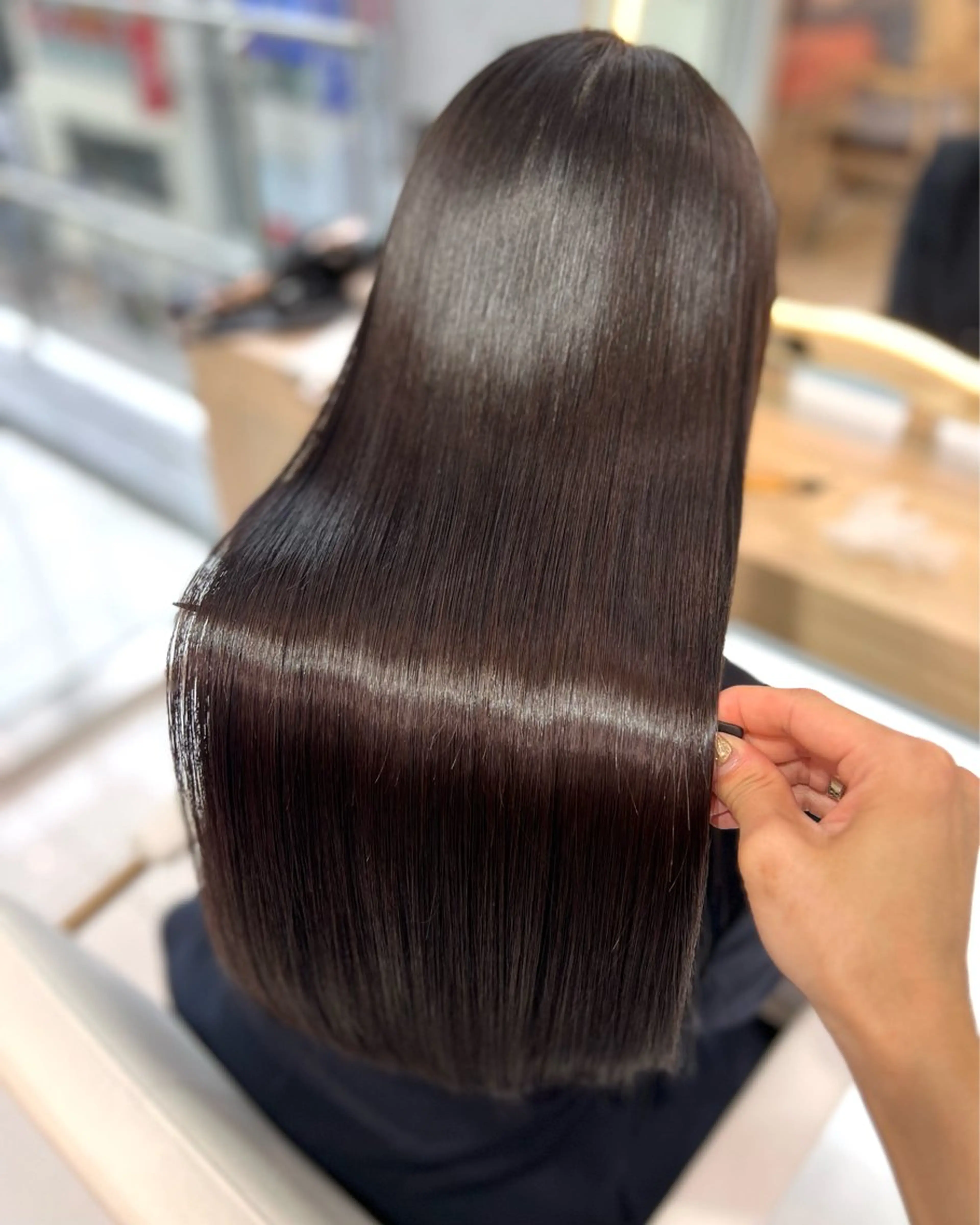 ロング 縮毛矯正 レイヤー×韓国 🇰🇷鈴木啓太のヘアスタイル
