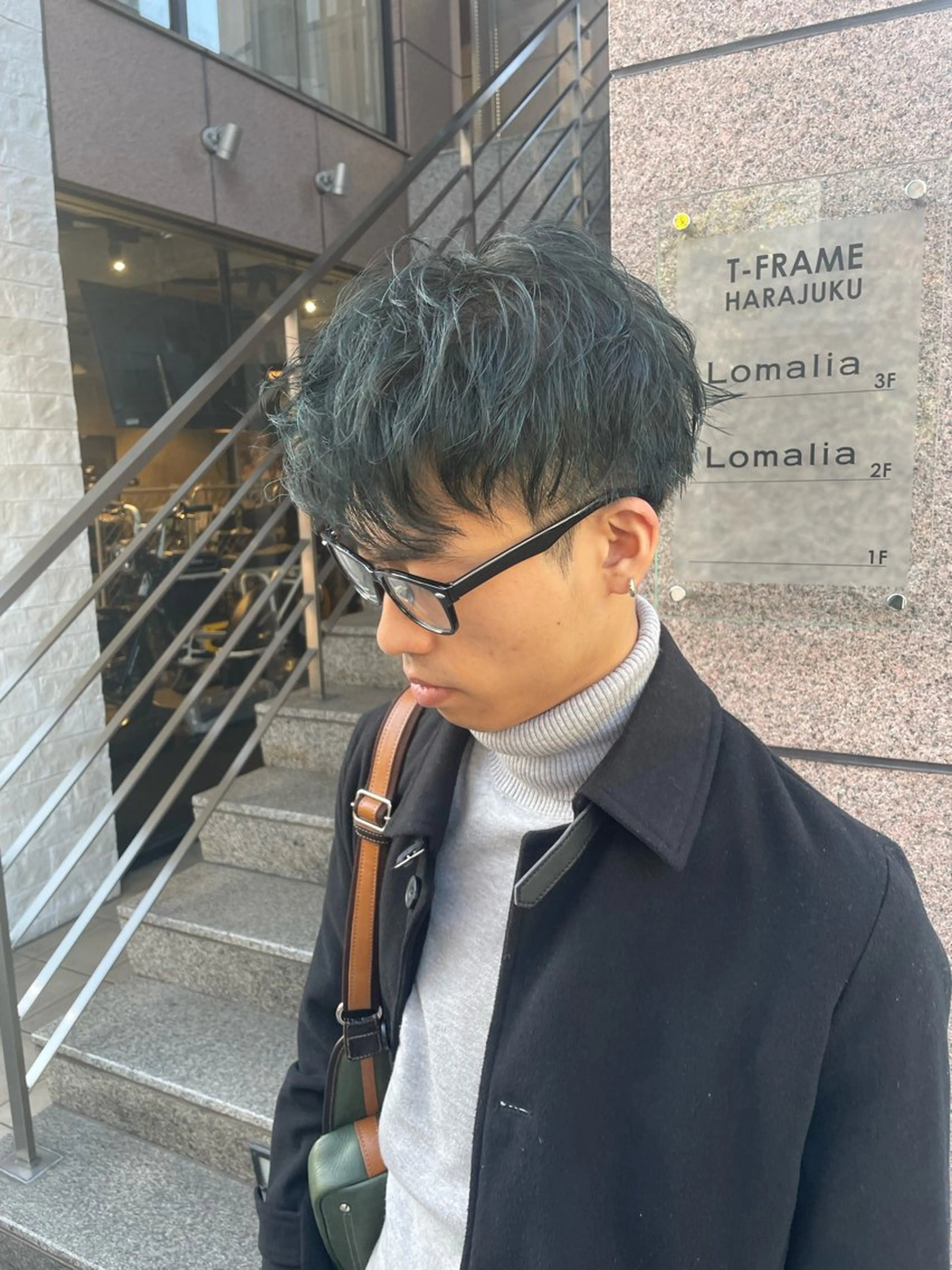 カラー パーマ メンズ ミルクティー× グレージュMOMOのヘアスタイル