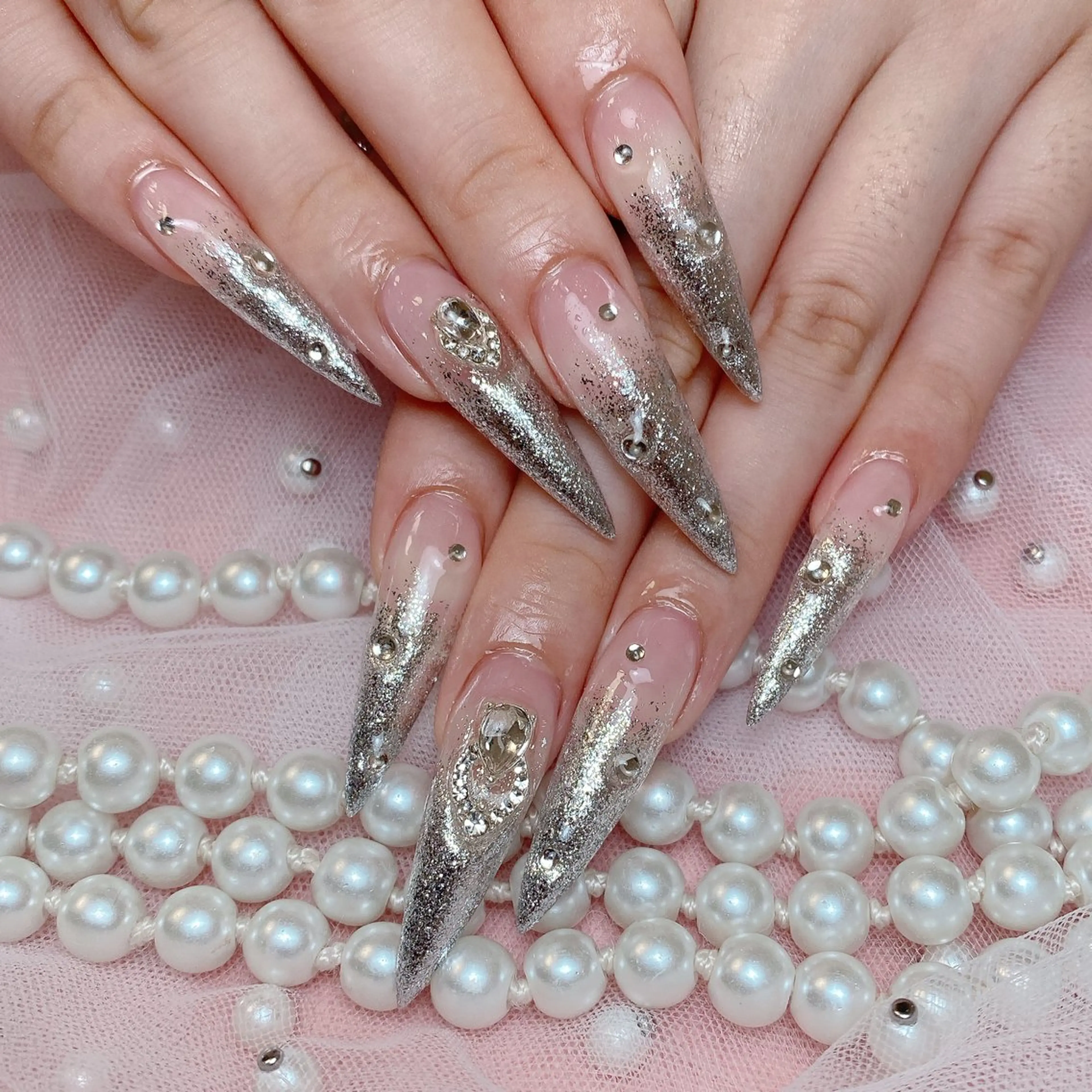 ネイル ハンドネイル ネイルサロン lotusのネイルデザイン