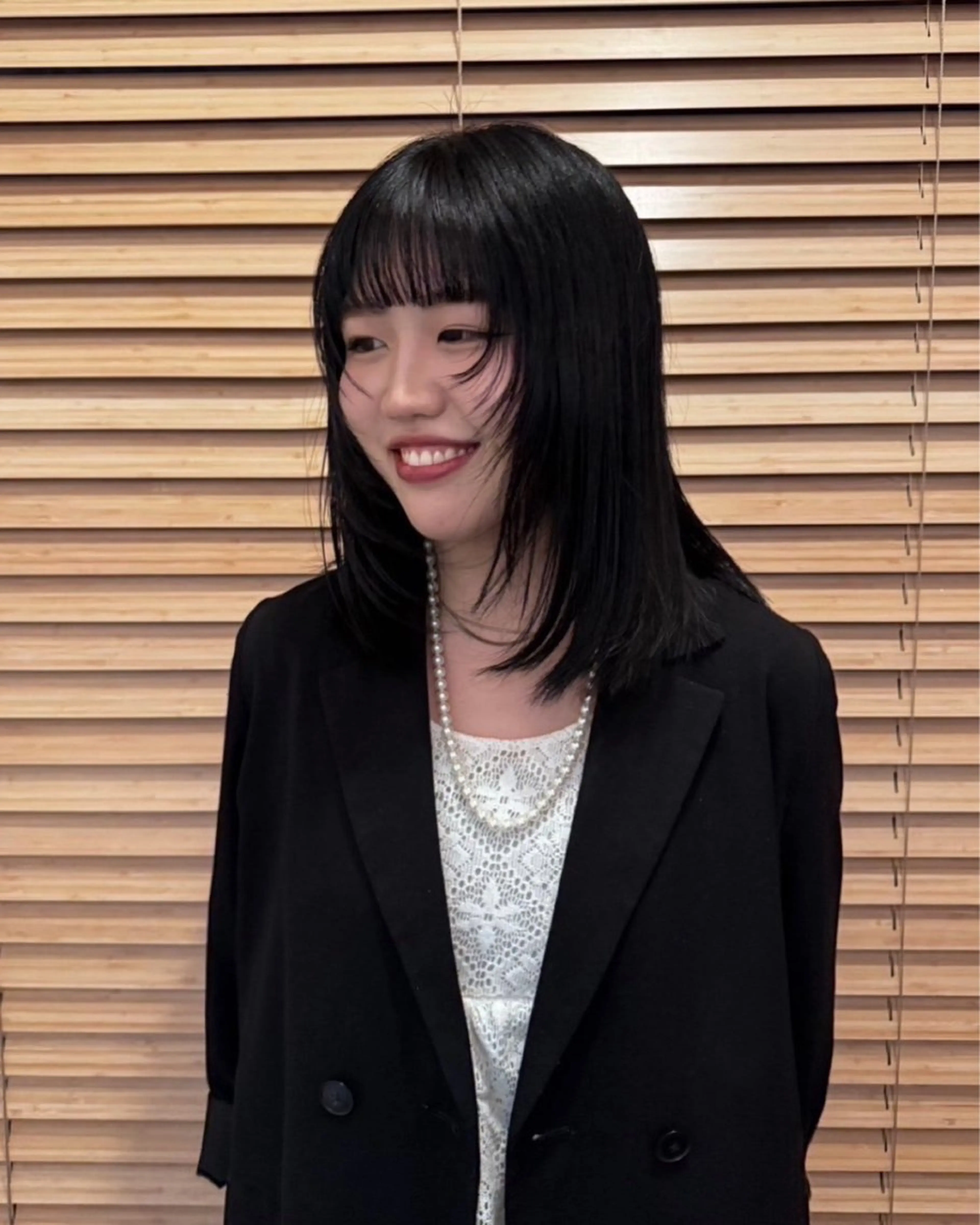 セミロング 顔周りカット レイヤーカット カット ito suzuco @suc__asのヘアスタイル