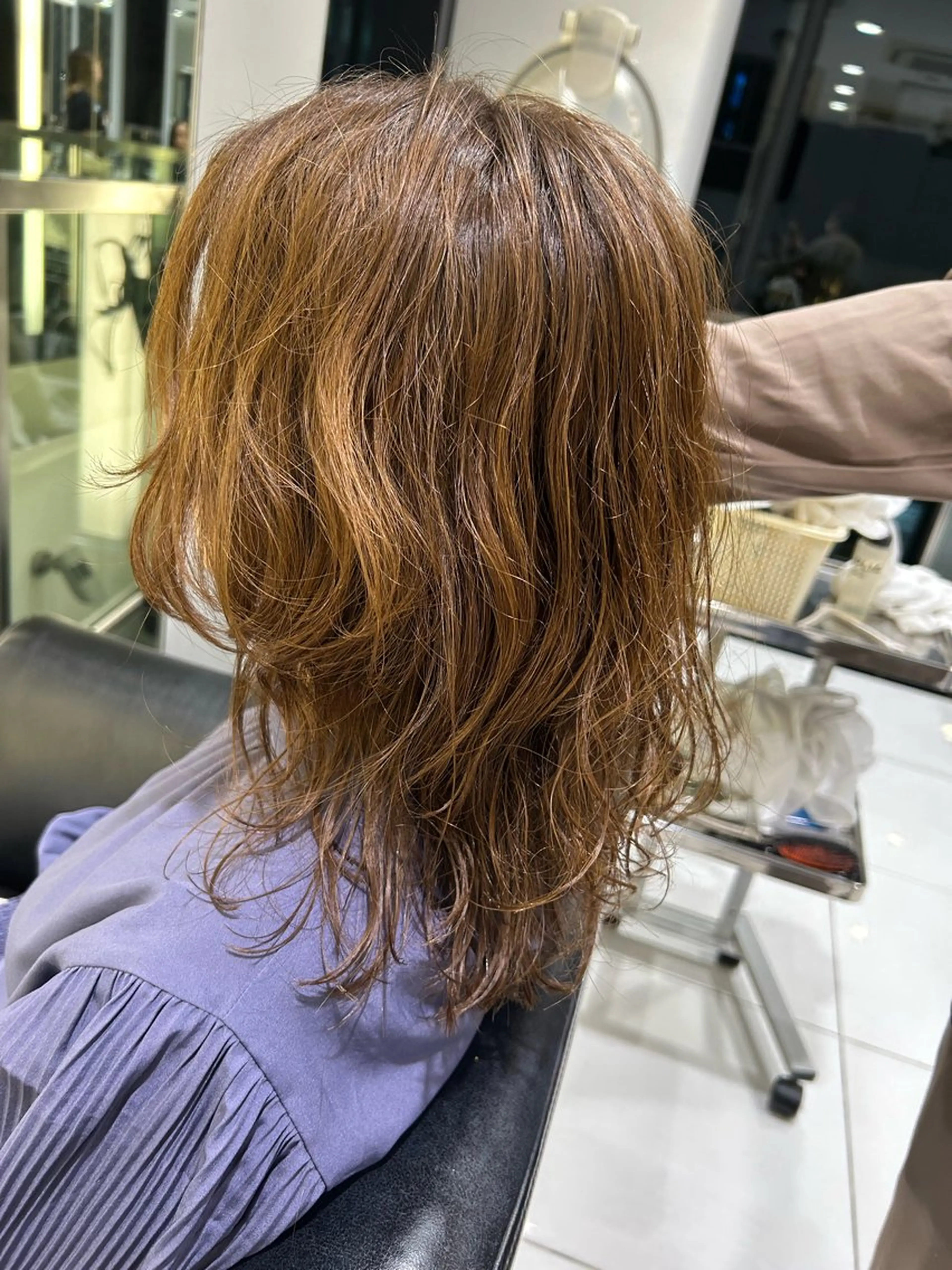 ミディアム パーマ シオザワ ヒロキのヘアスタイル