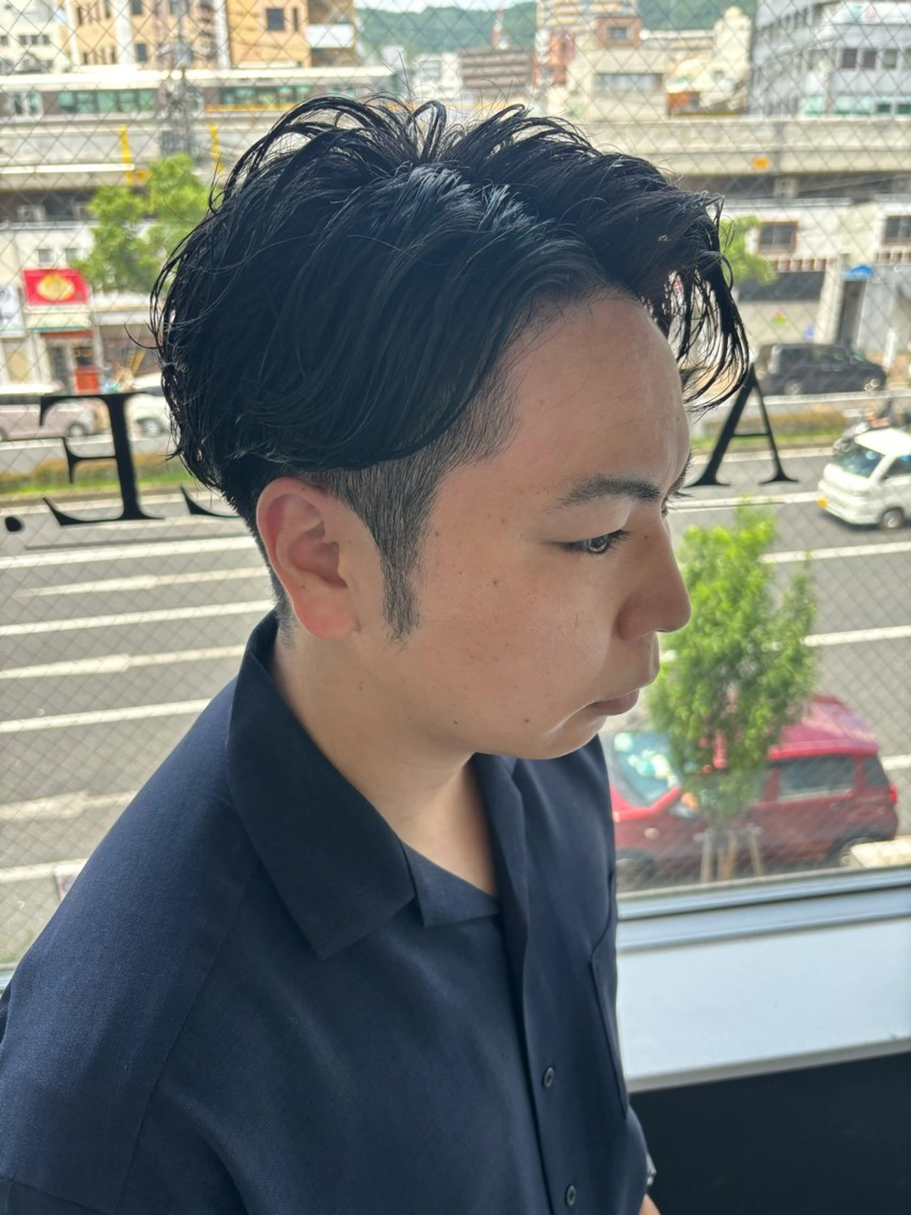 ミディアム パーマ メンズ ミディアムパーマ メンズパーマ ニュアンスパーマ 穐田 航のヘアスタイル