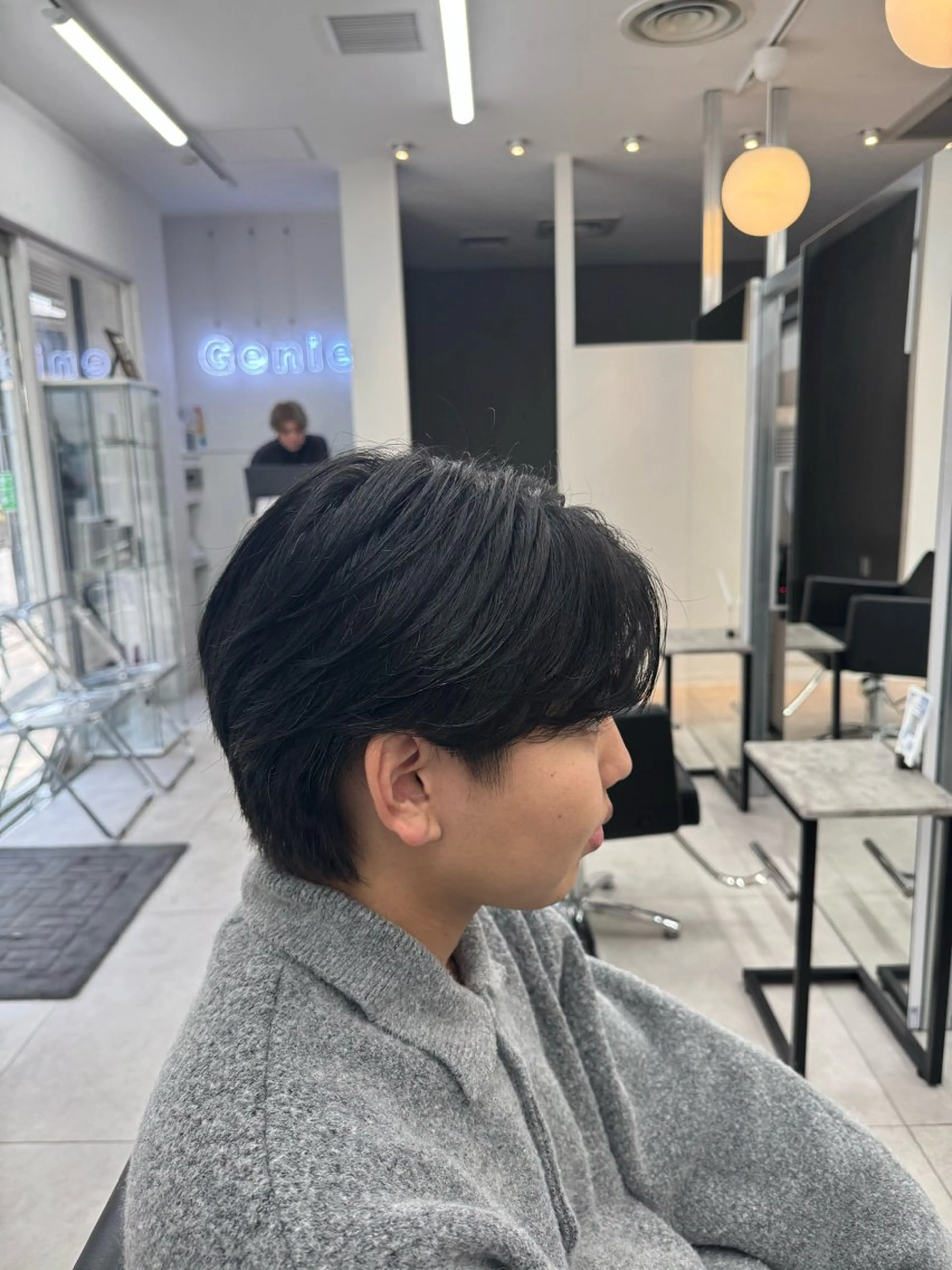 メンズ 赤み消し／アッシュ系 ／ダウンパーマ／優斗のヘアスタイル