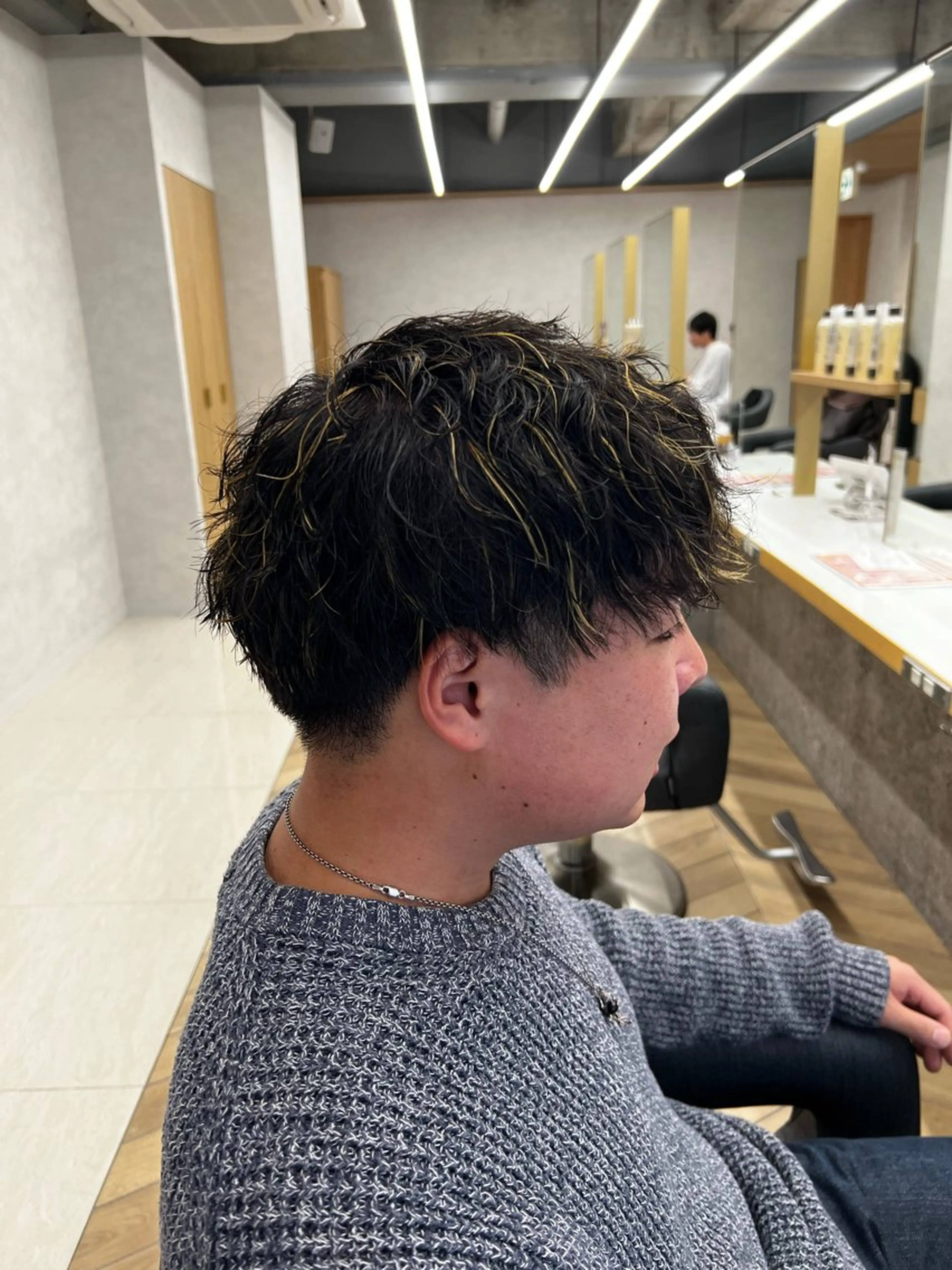 ミディアム カラー パーマ メンズ メンズメッシュ メッシュ カット パーマ トリートメント ヘアセット 🏅メンズ特化 ヤマクラ　タイキのヘアスタイル