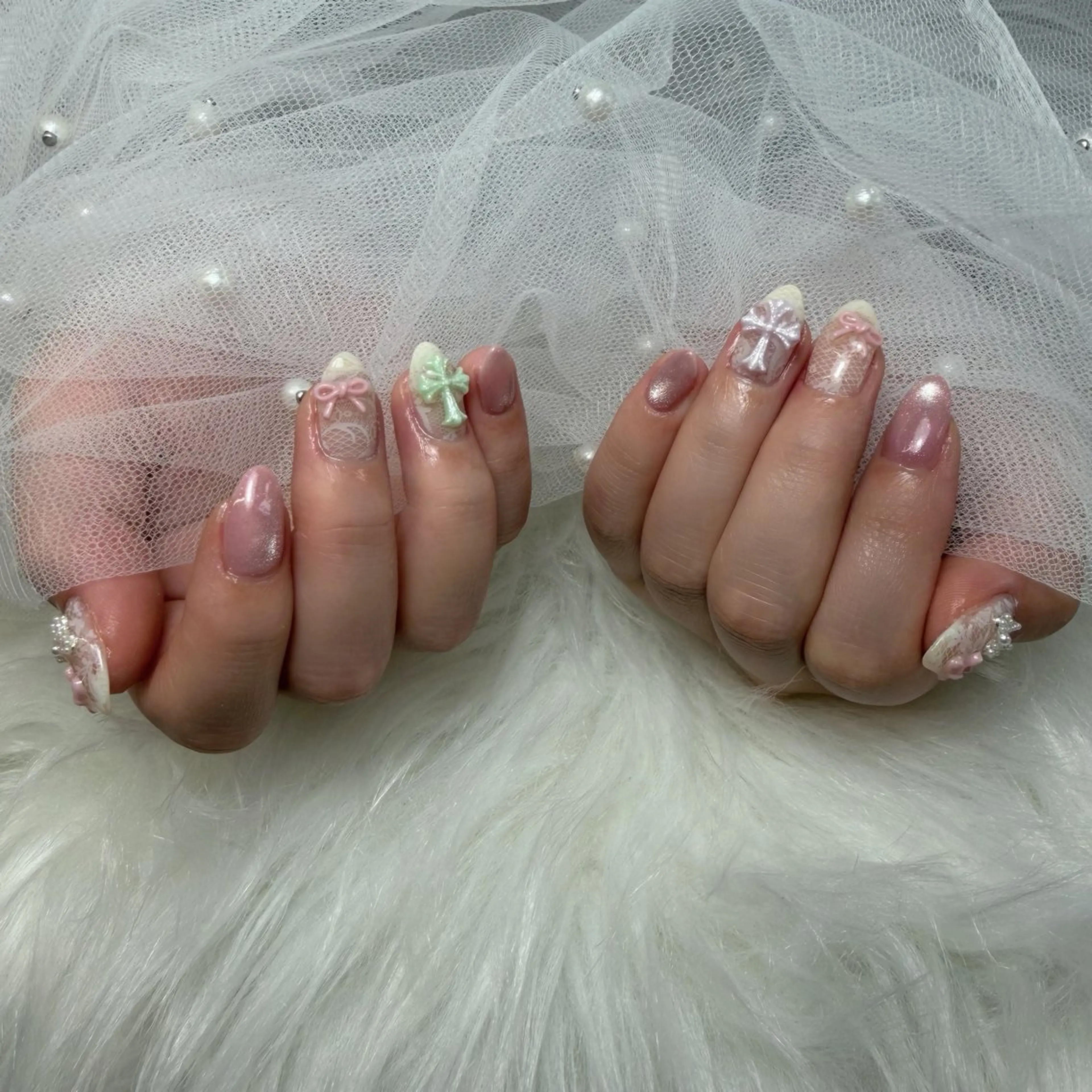 ネイル レース 岸 麗佳のネイルデザイン