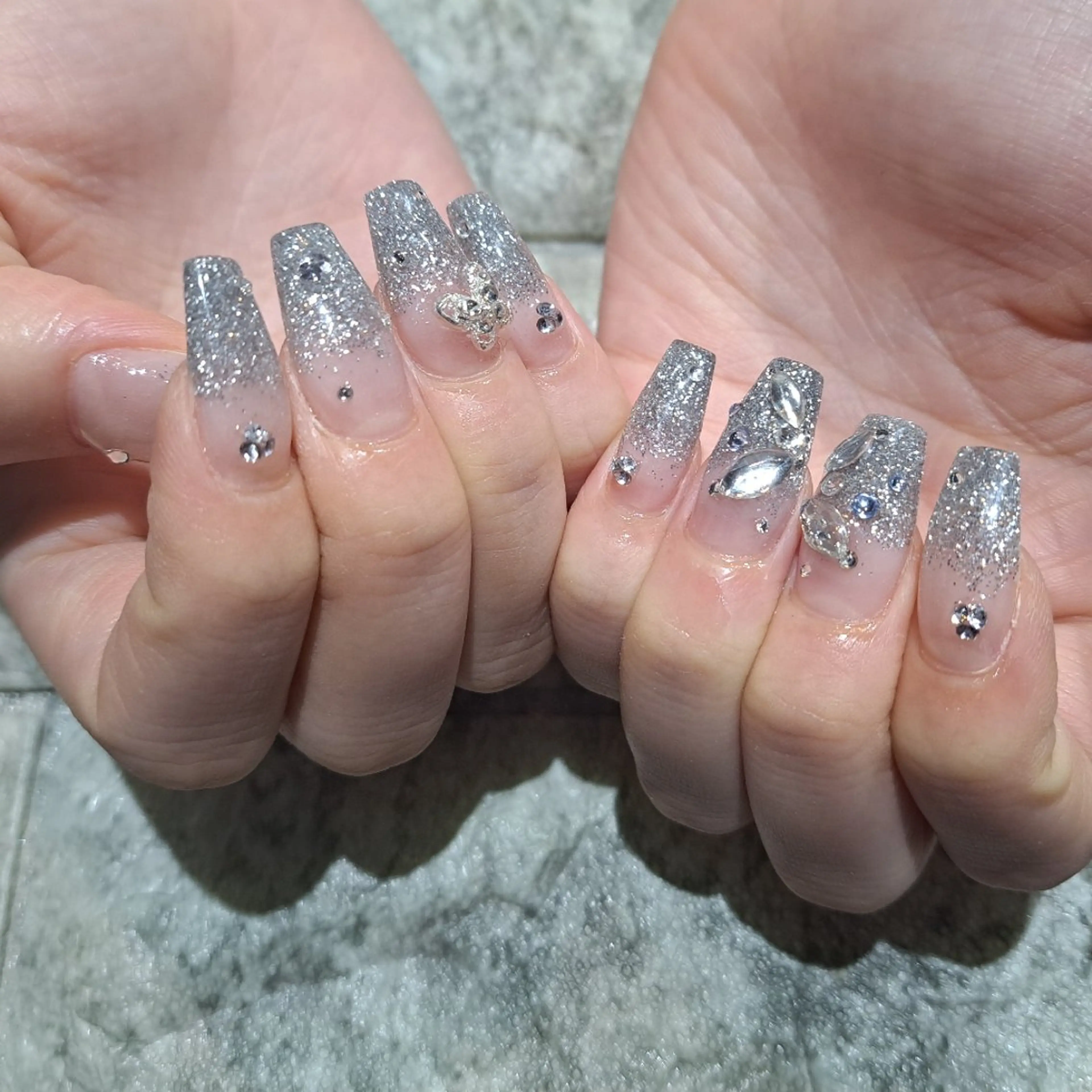 ネイル グラデーション キラキラネイル ラメ(グリッター) ラメグラデーション スカルプネイル ハンドネイル RounGe町田店 🧸大谷のネイルデザイン