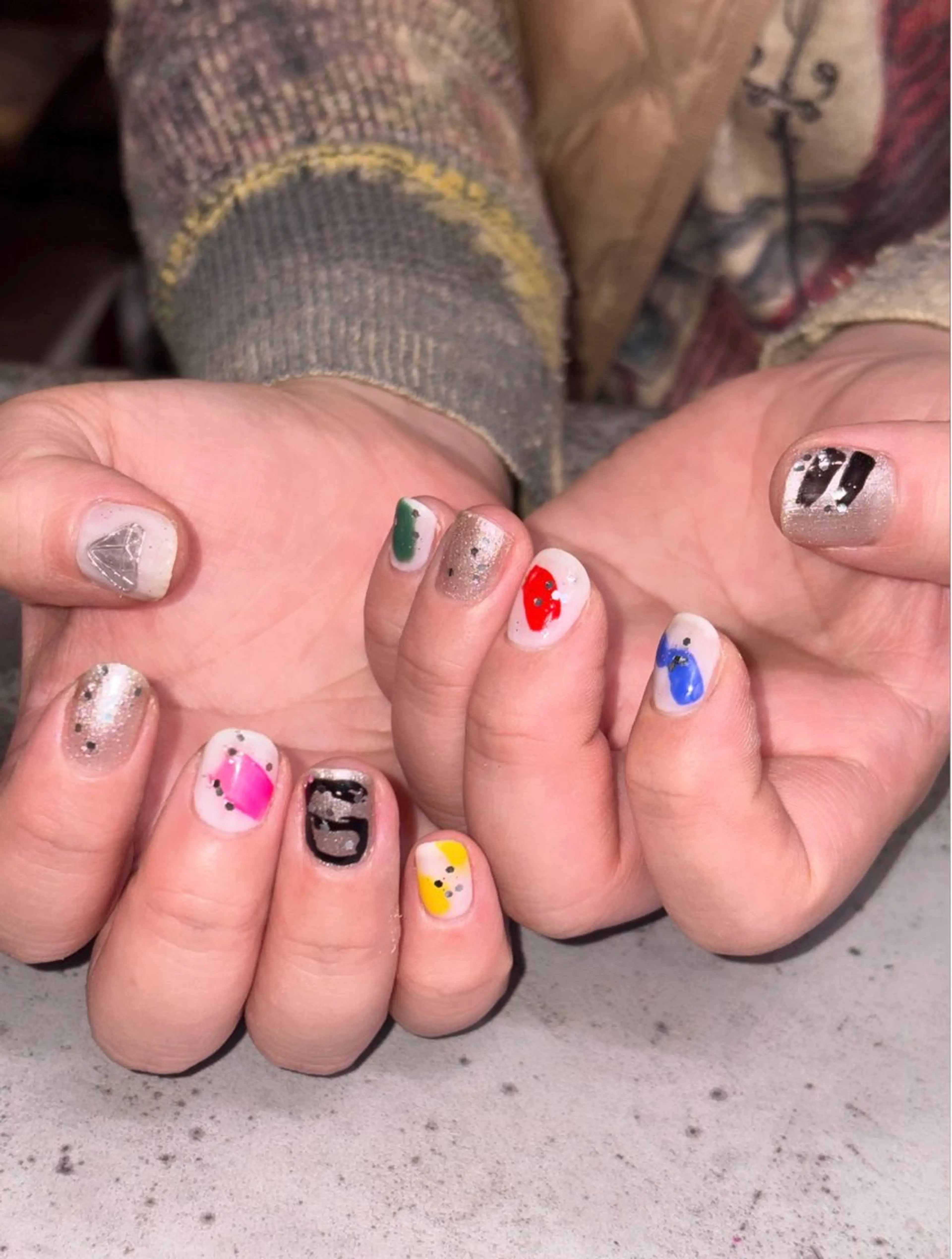 ネイル ハンドネイル Sunrich Neneのネイルデザイン