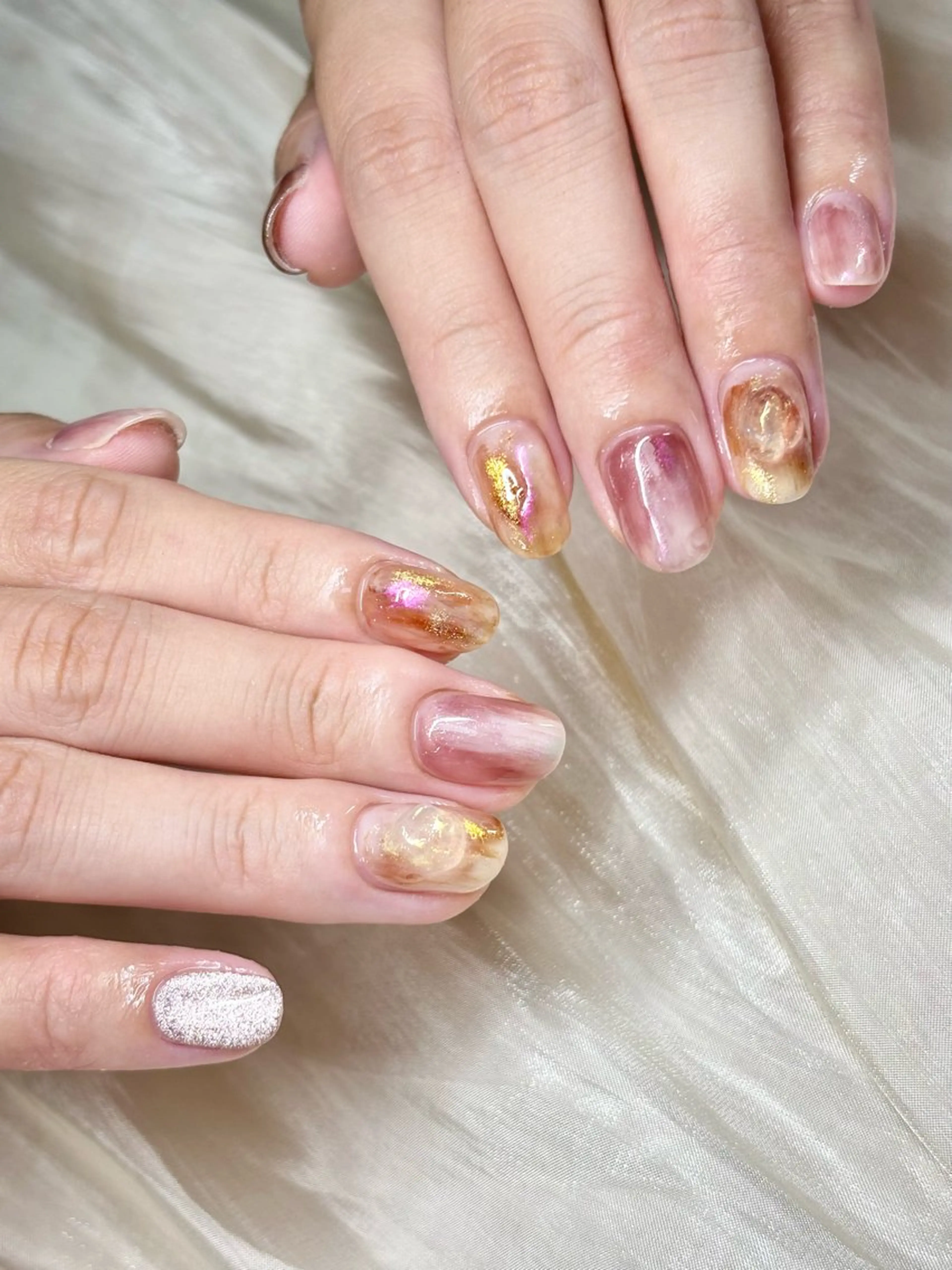 ネイル マグネットネイル ニュアンスネイル ETE LUNA NAILのネイルデザイン