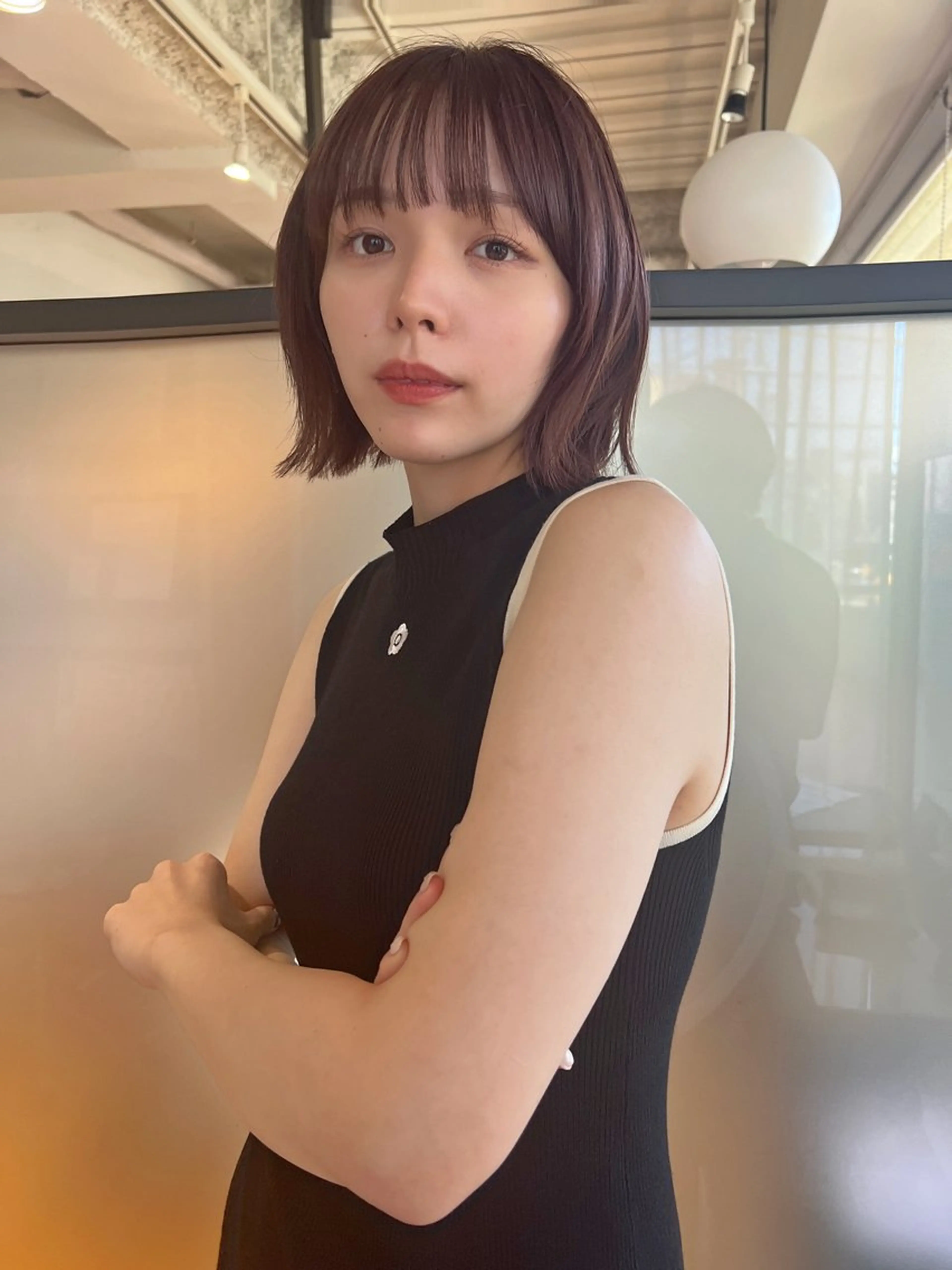 ショート ボブ 外ハネヘア 菅原リキヤ くびれレイヤーヘアのヘアスタイル