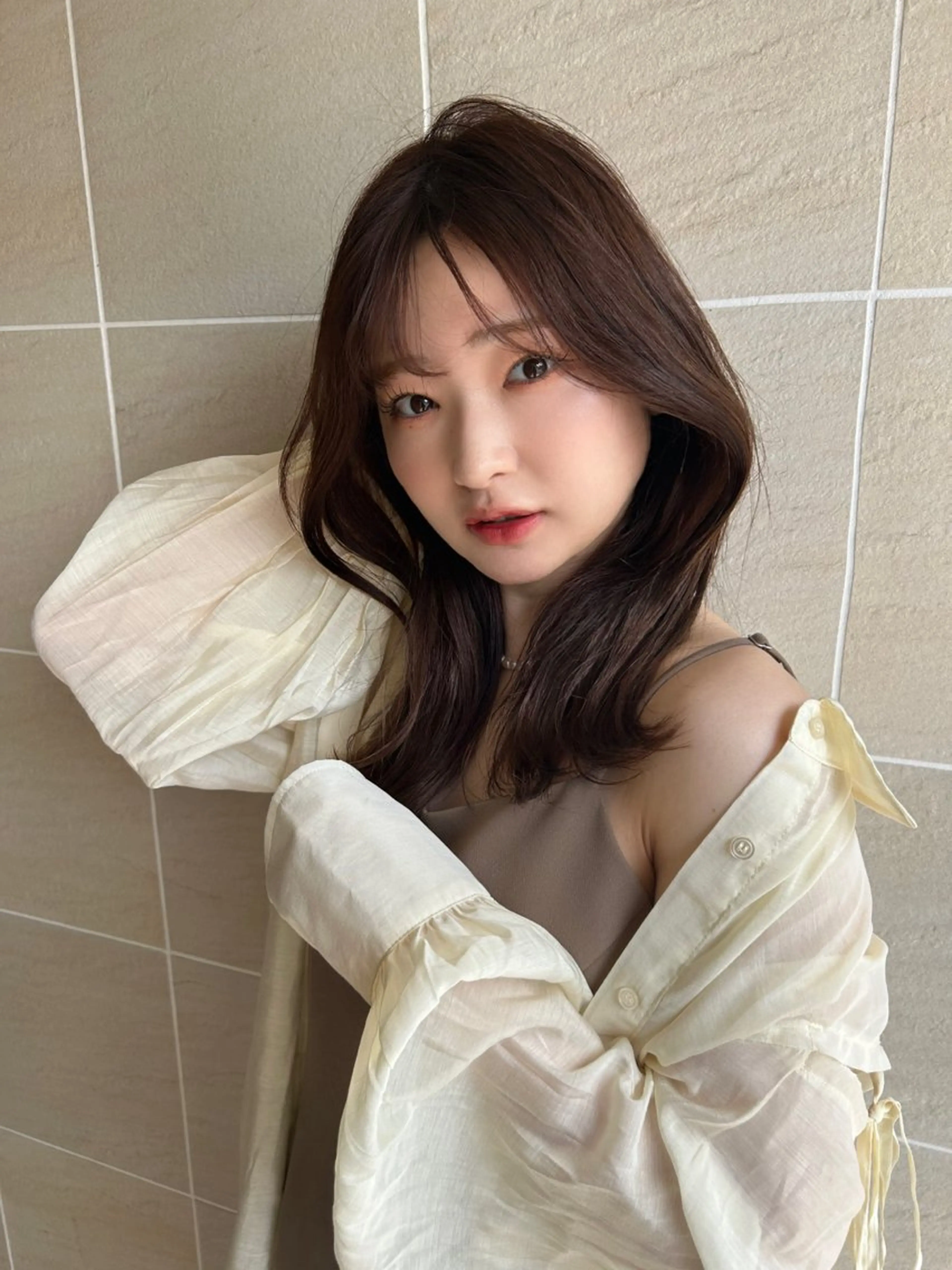 セミロング カット ヘアカラー トリートメント 韓国風🤍 イワサキ　リコ🍒のヘアスタイル