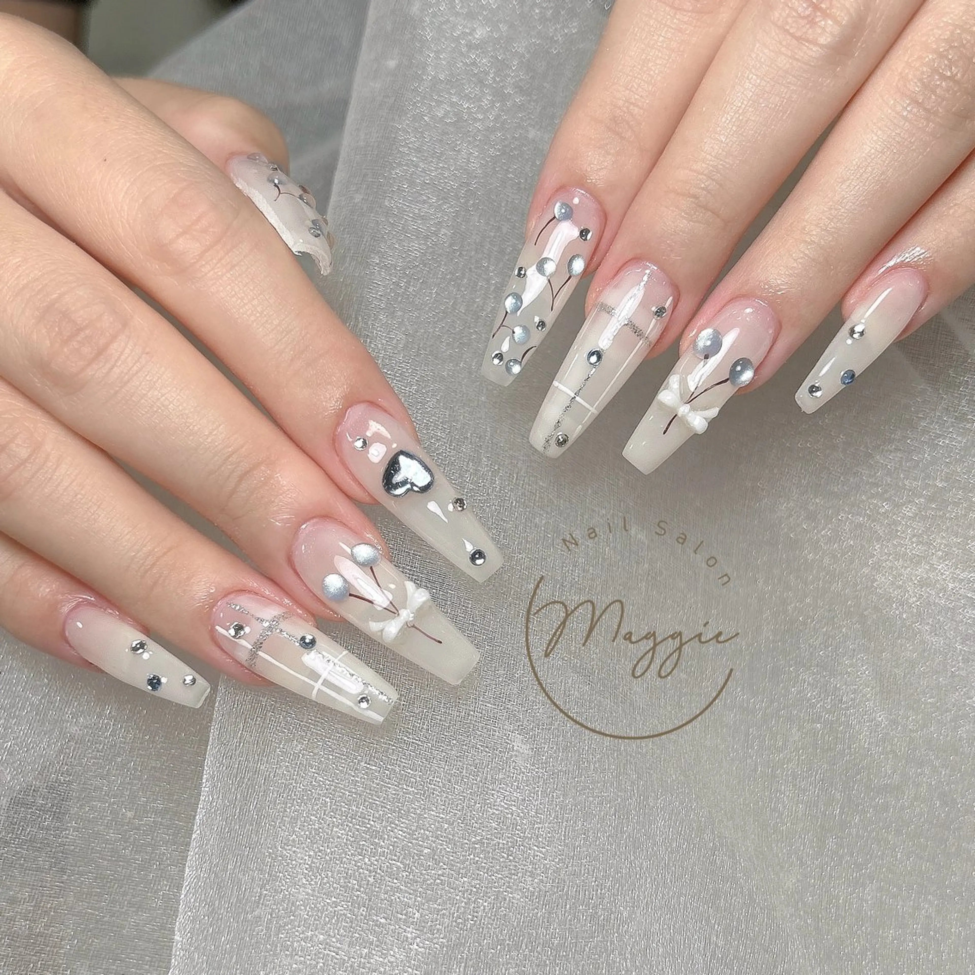 ネイル Maggie Nail🦩のネイルデザイン