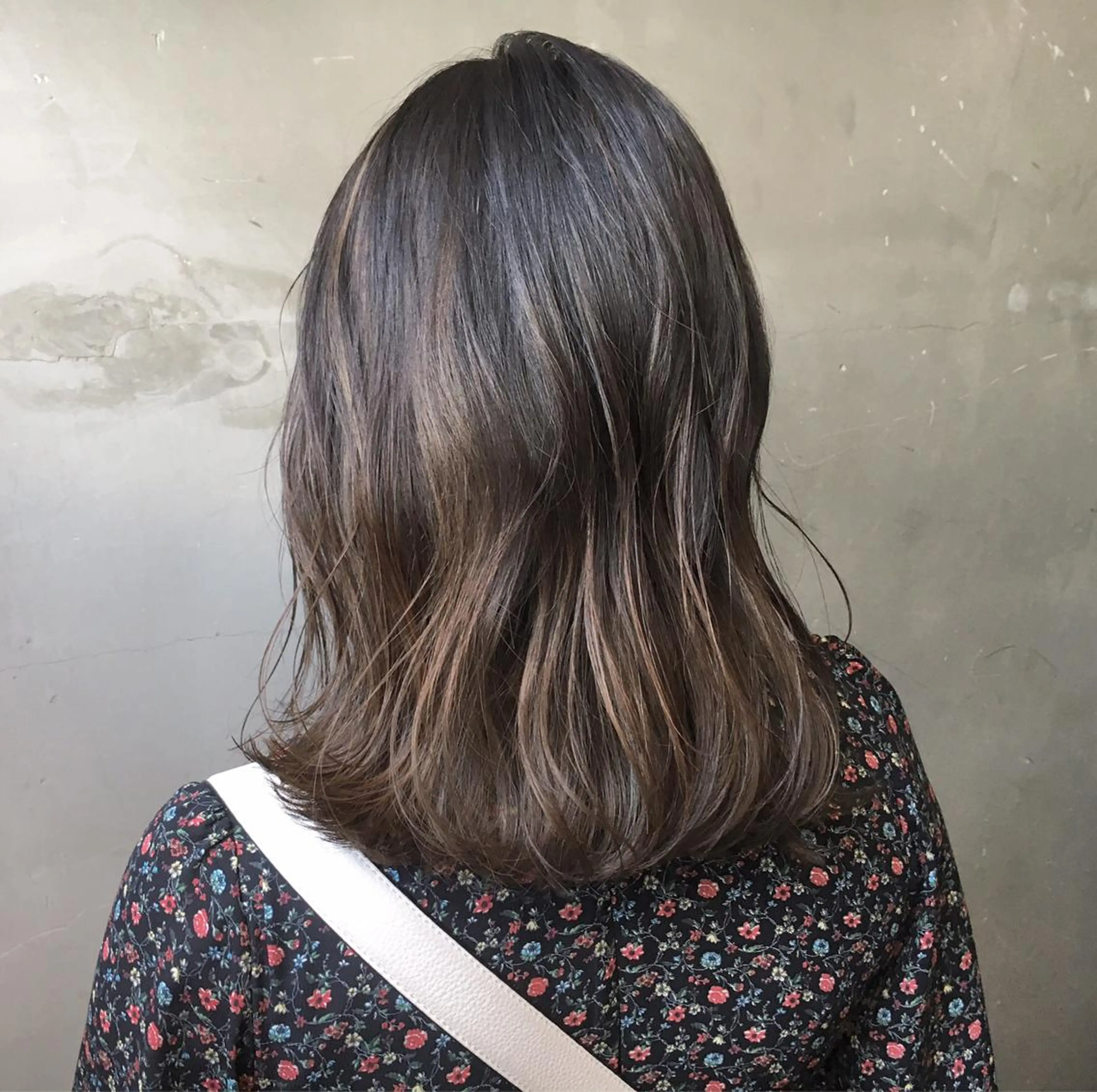 セミロング カラー 牛山 静香のマツエク・マツパデザイン