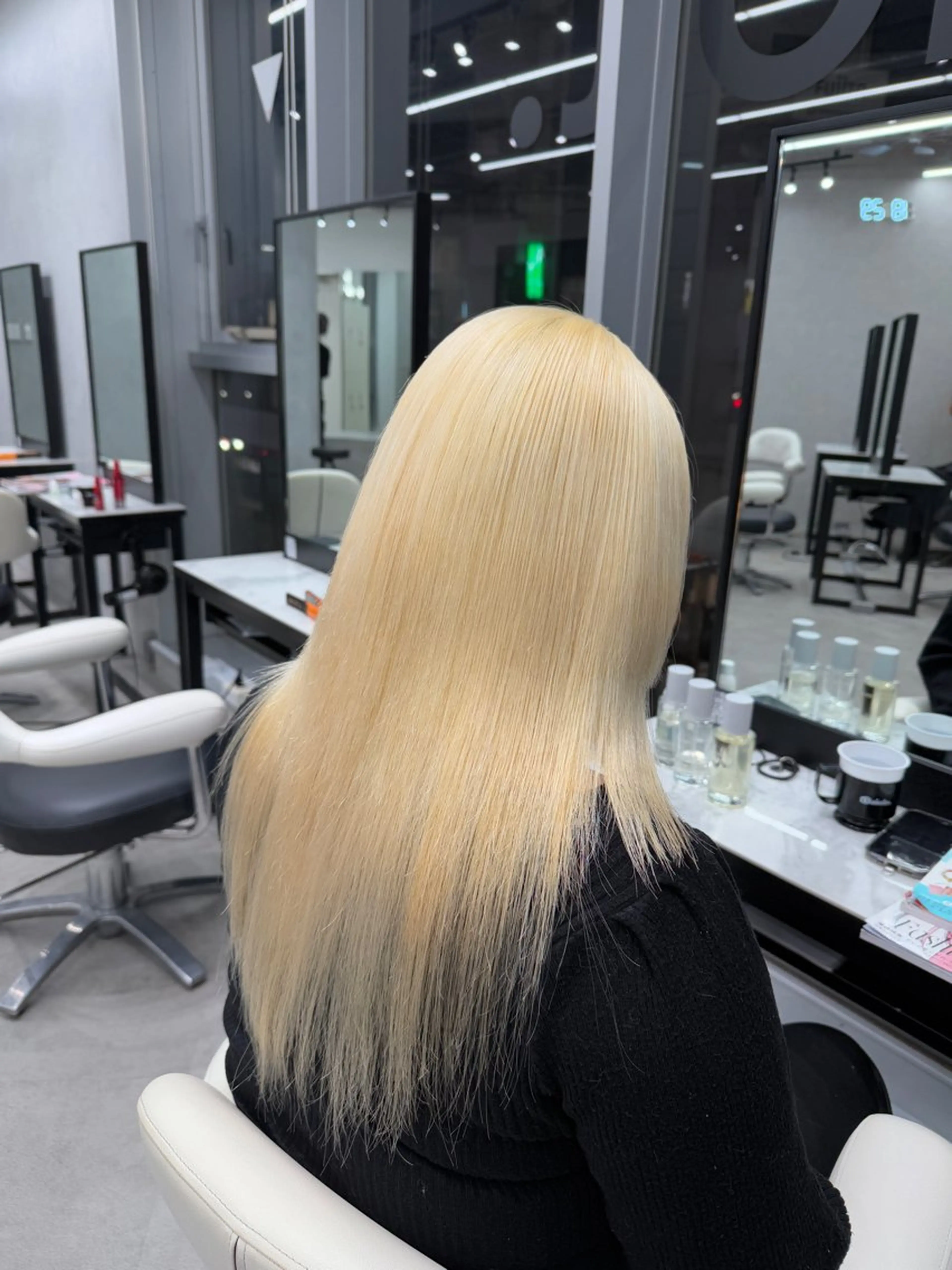 カラー 抜きっぱなしブロンド ブロンド カット¥1100 / 𝙍𝙪𝙣𝙖⟡.のヘアスタイル