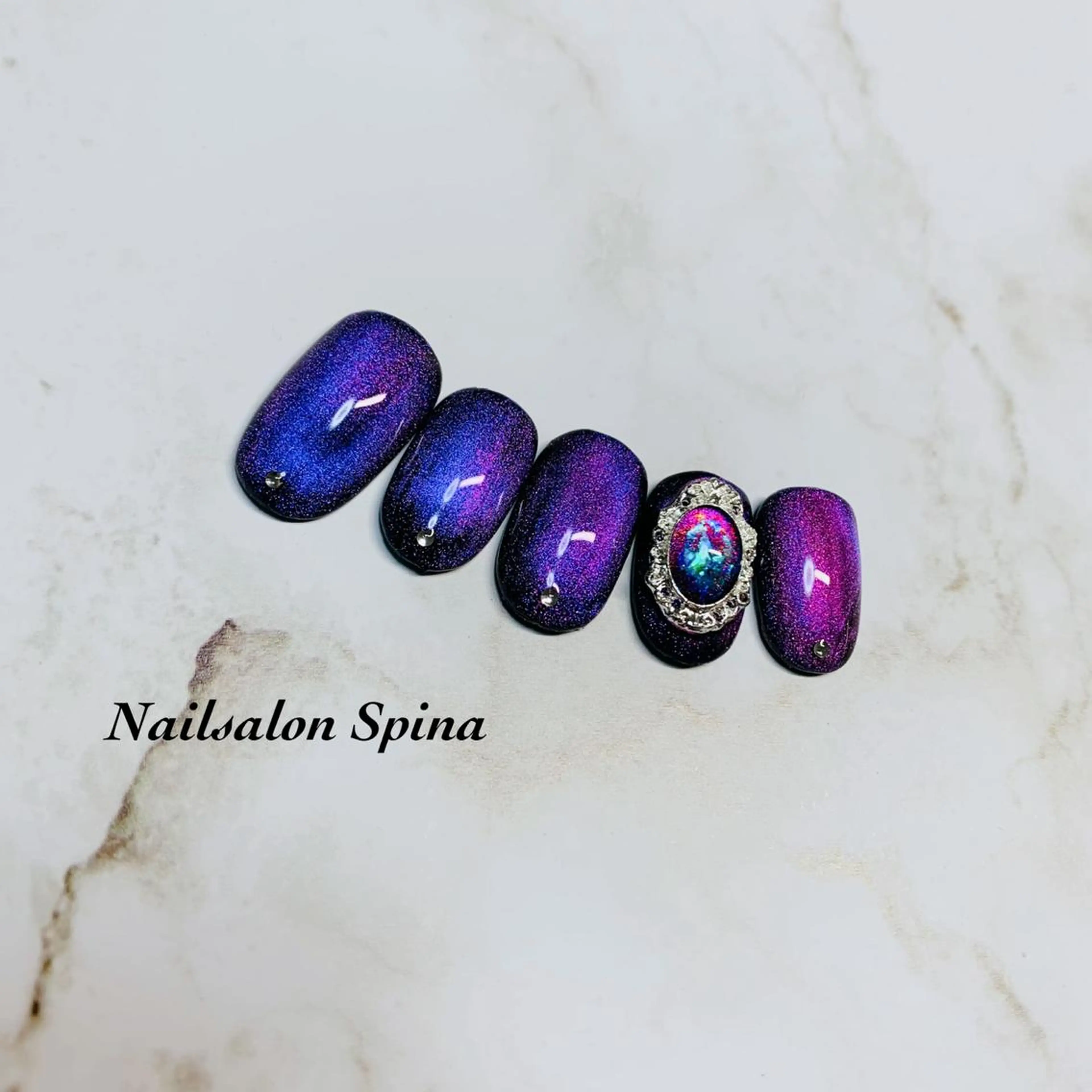 ネイル アートネイル ジェルネイル マグネットネイル ピンク パープル Nail&Eye Spina 琴美のマツエク・マツパデザイン